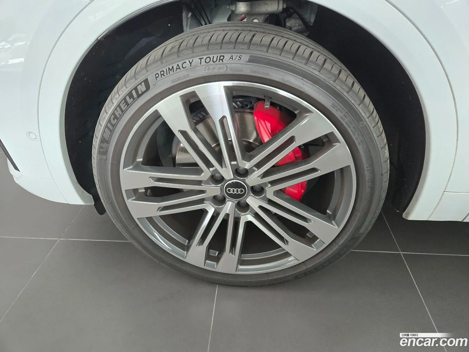 Audi SQ5 2022 — 8