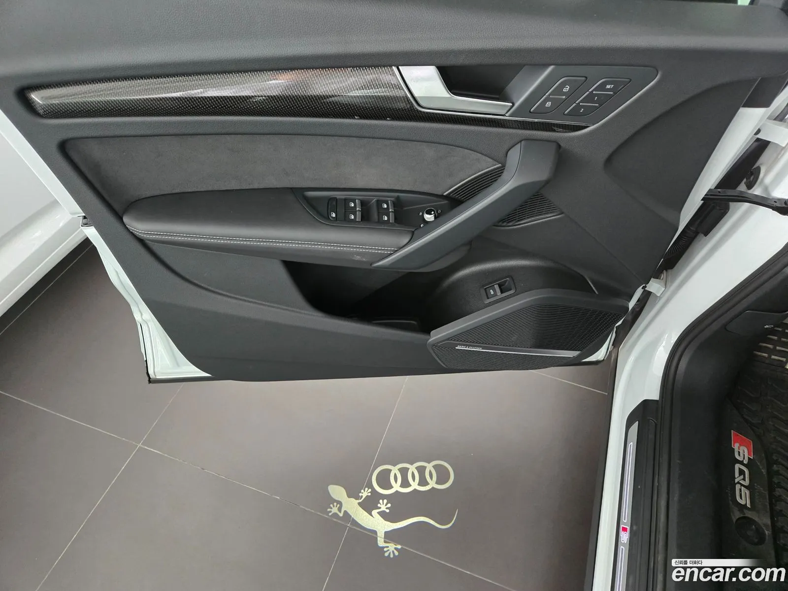 Audi SQ5 2022 — 2