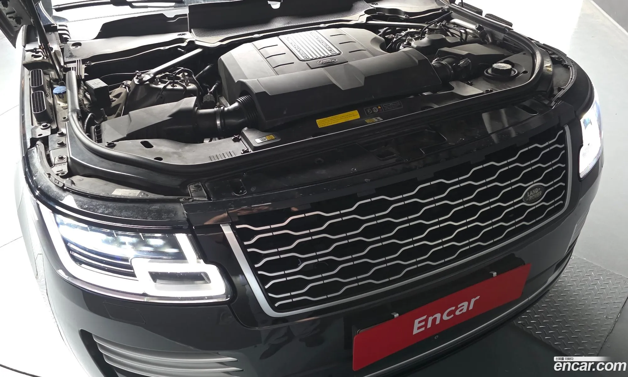 Land Rover Range Rover 2018 — 10