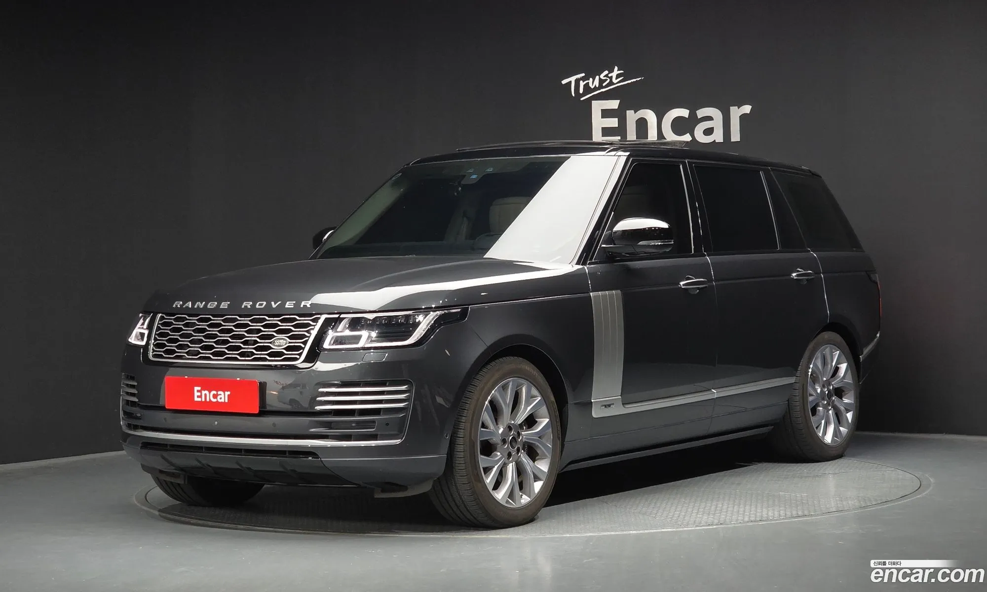 Land Rover Range Rover 2018 — 11