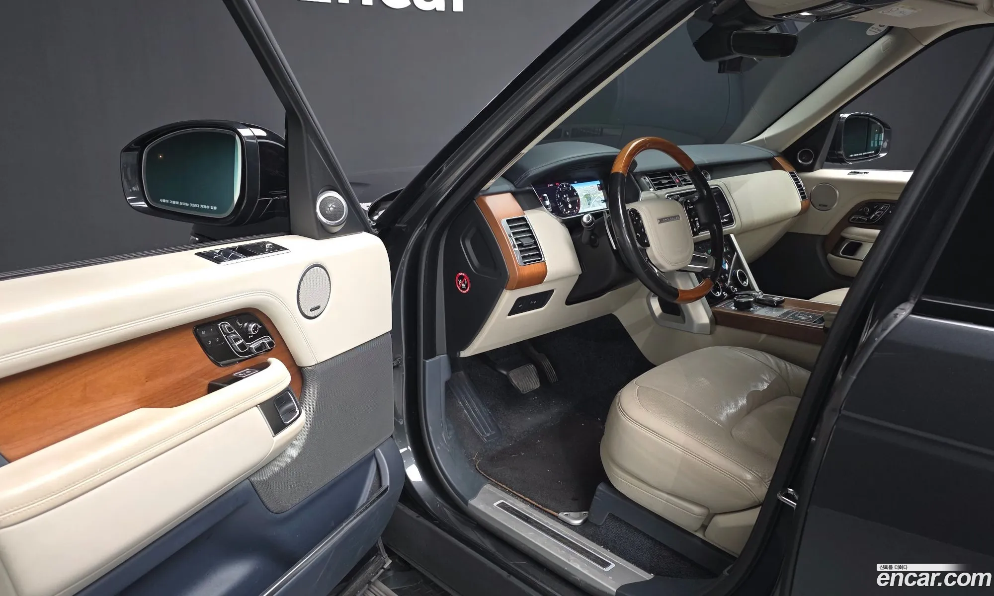 Land Rover Range Rover 2018 — 14