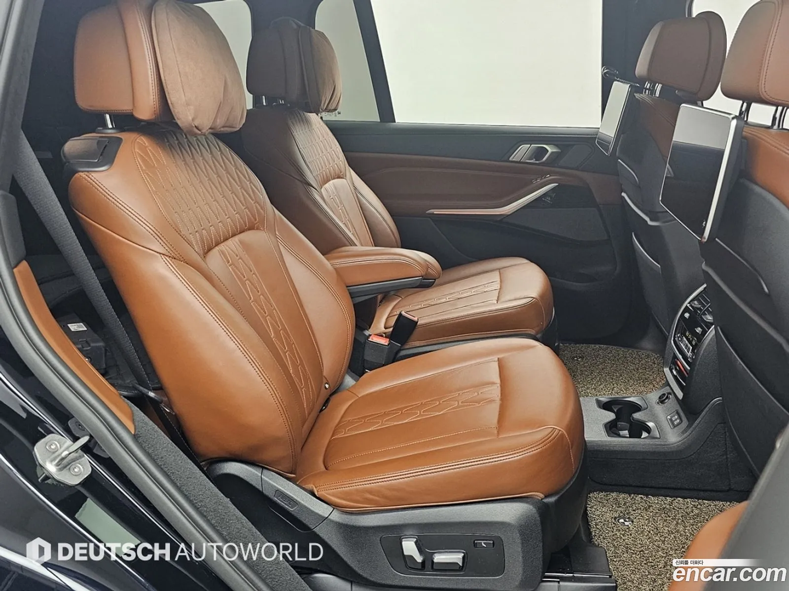 BMW X7 2020 — 7