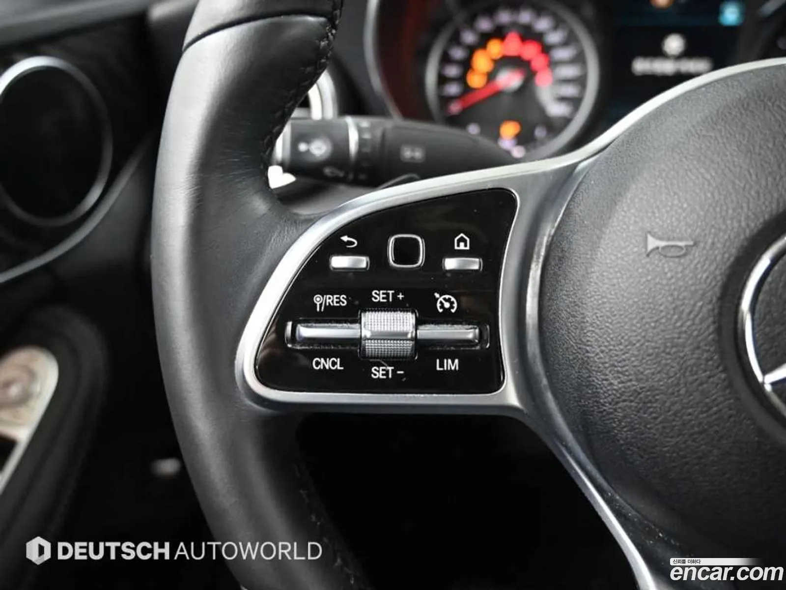 Mercedes-Benz C-Class W205 2019 — 14