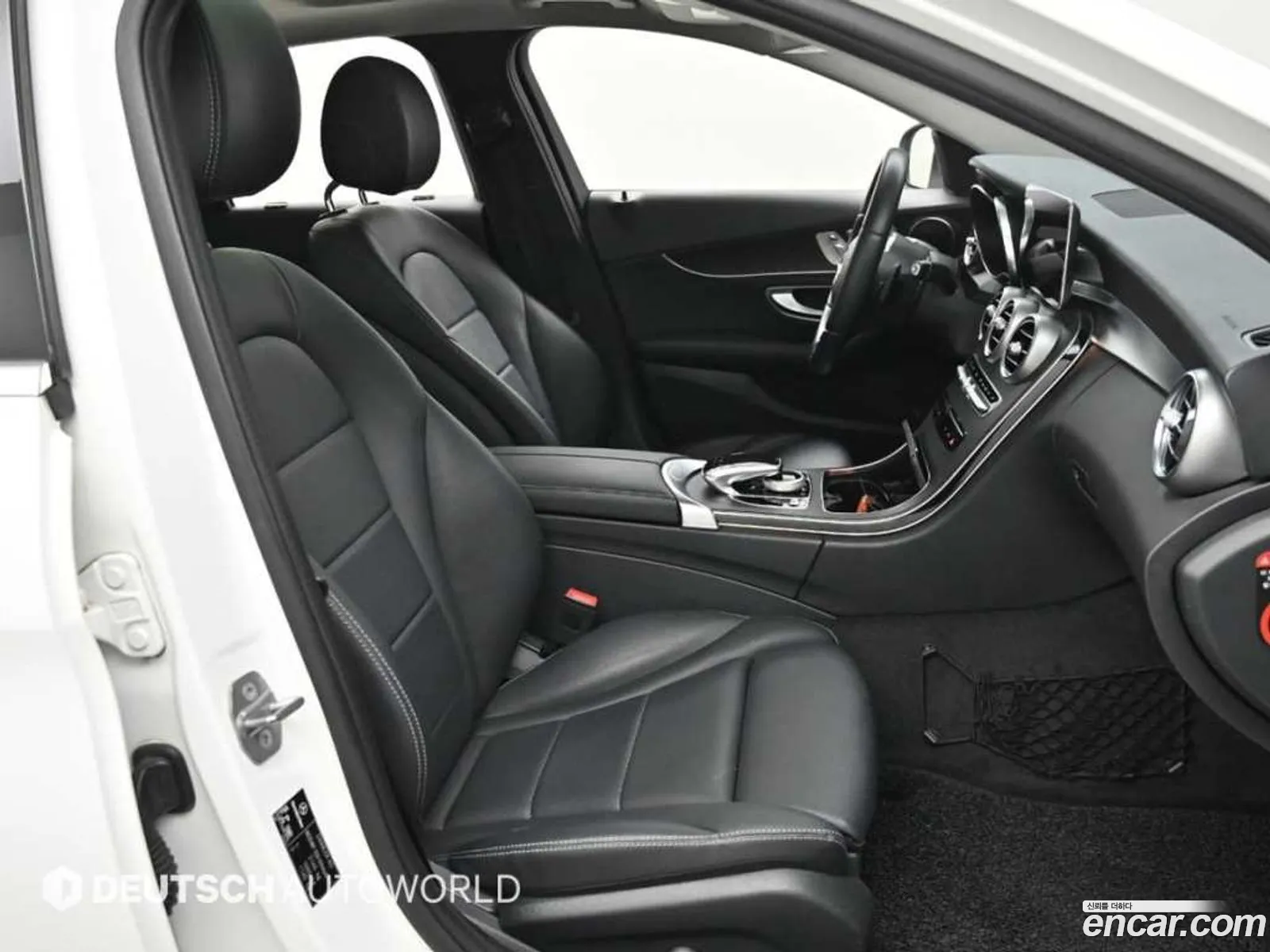 Mercedes-Benz C-Class W205 2019 — 12
