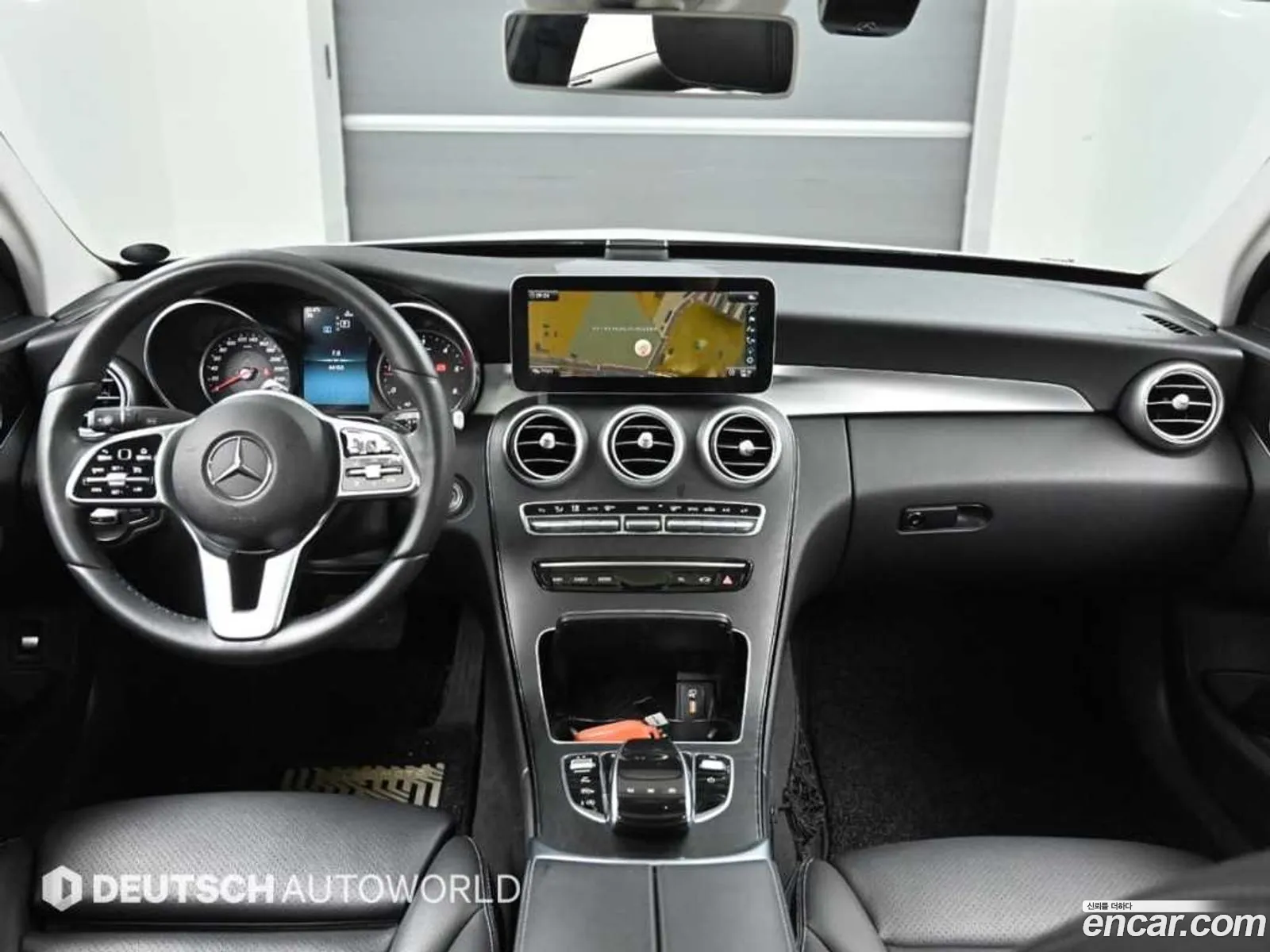 Mercedes-Benz C-Class W205 2019 — 17