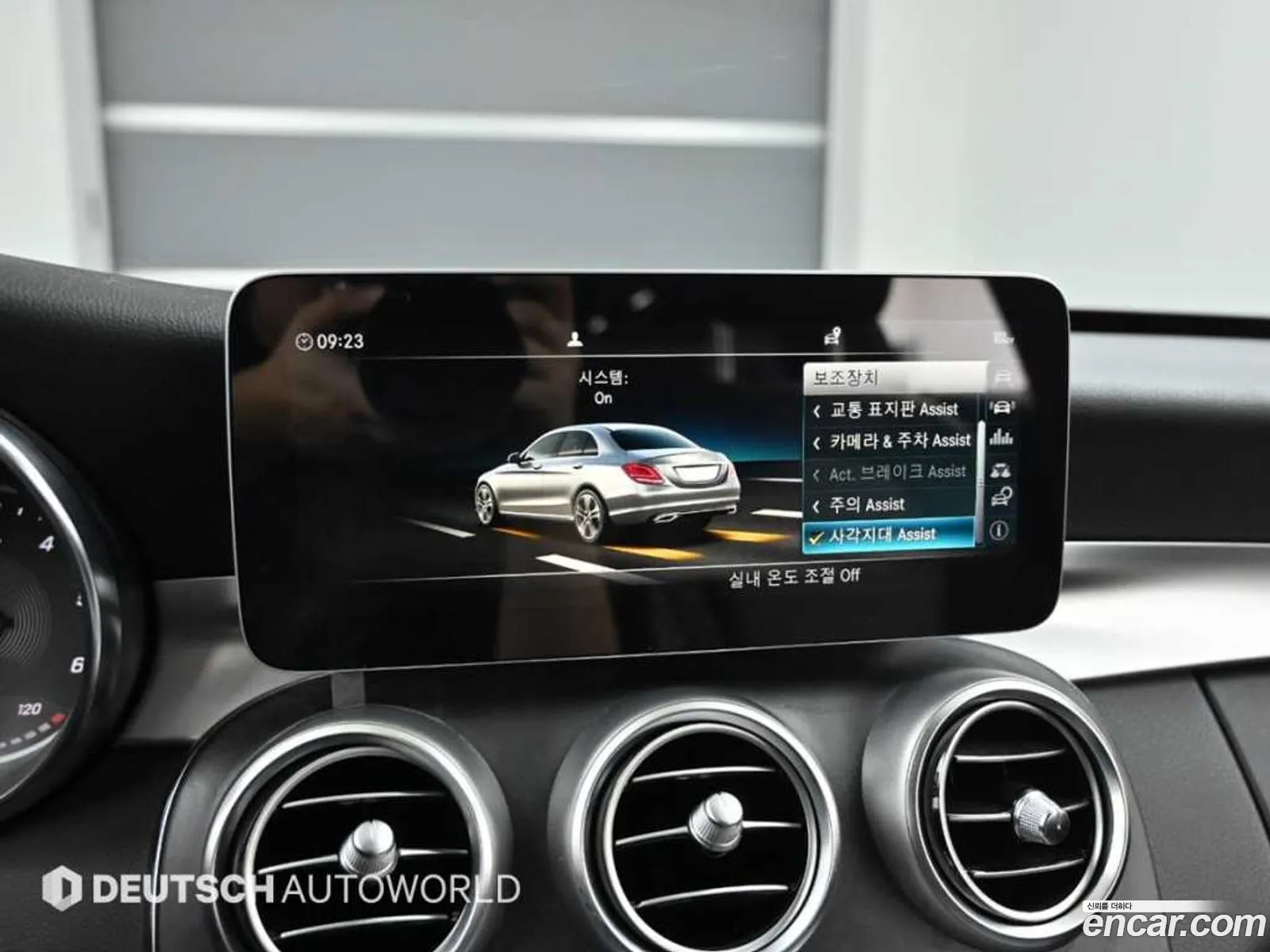 Mercedes-Benz C-Class W205 2019 — 10