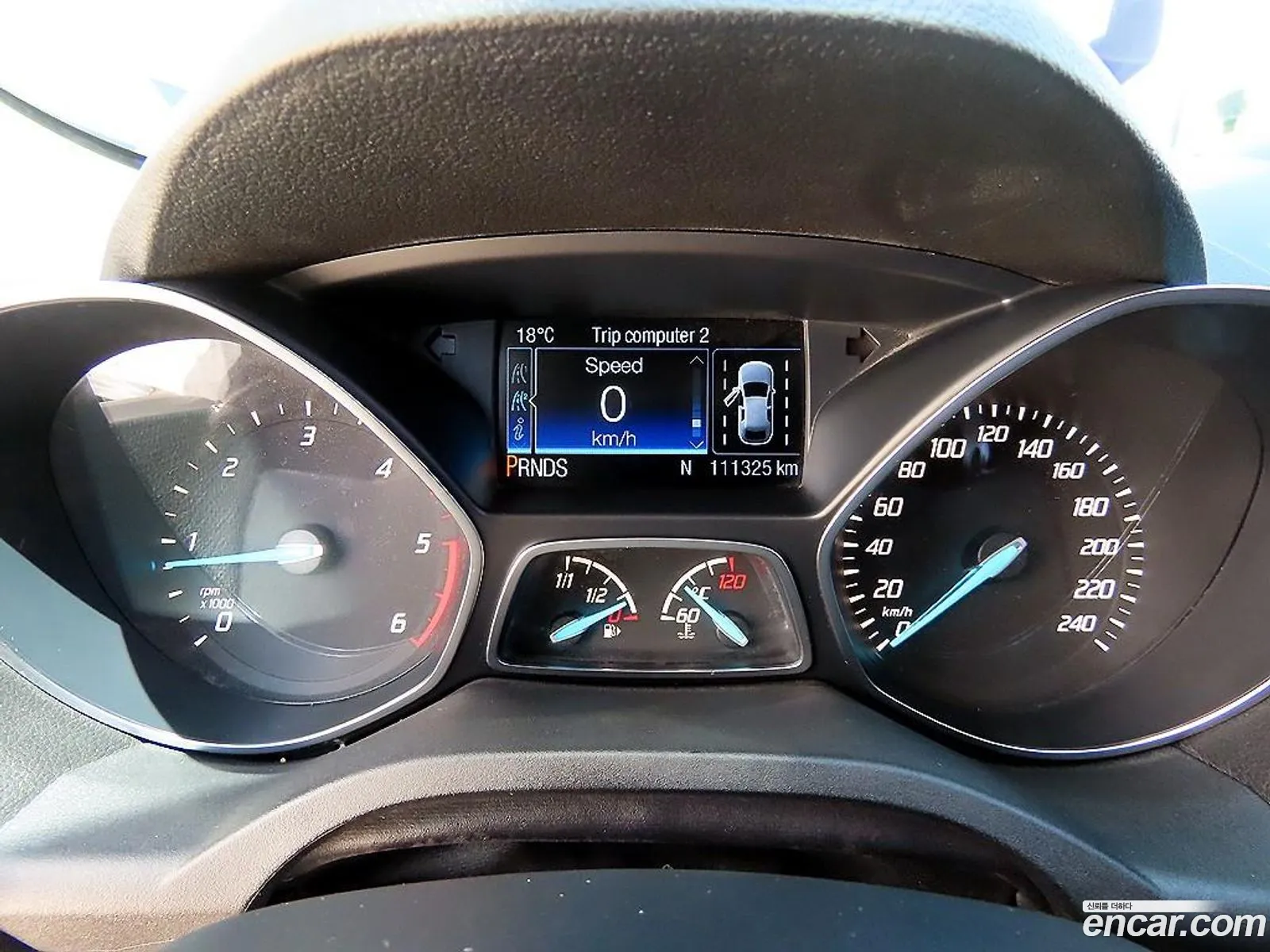 Ford Kuga 2016 — 18