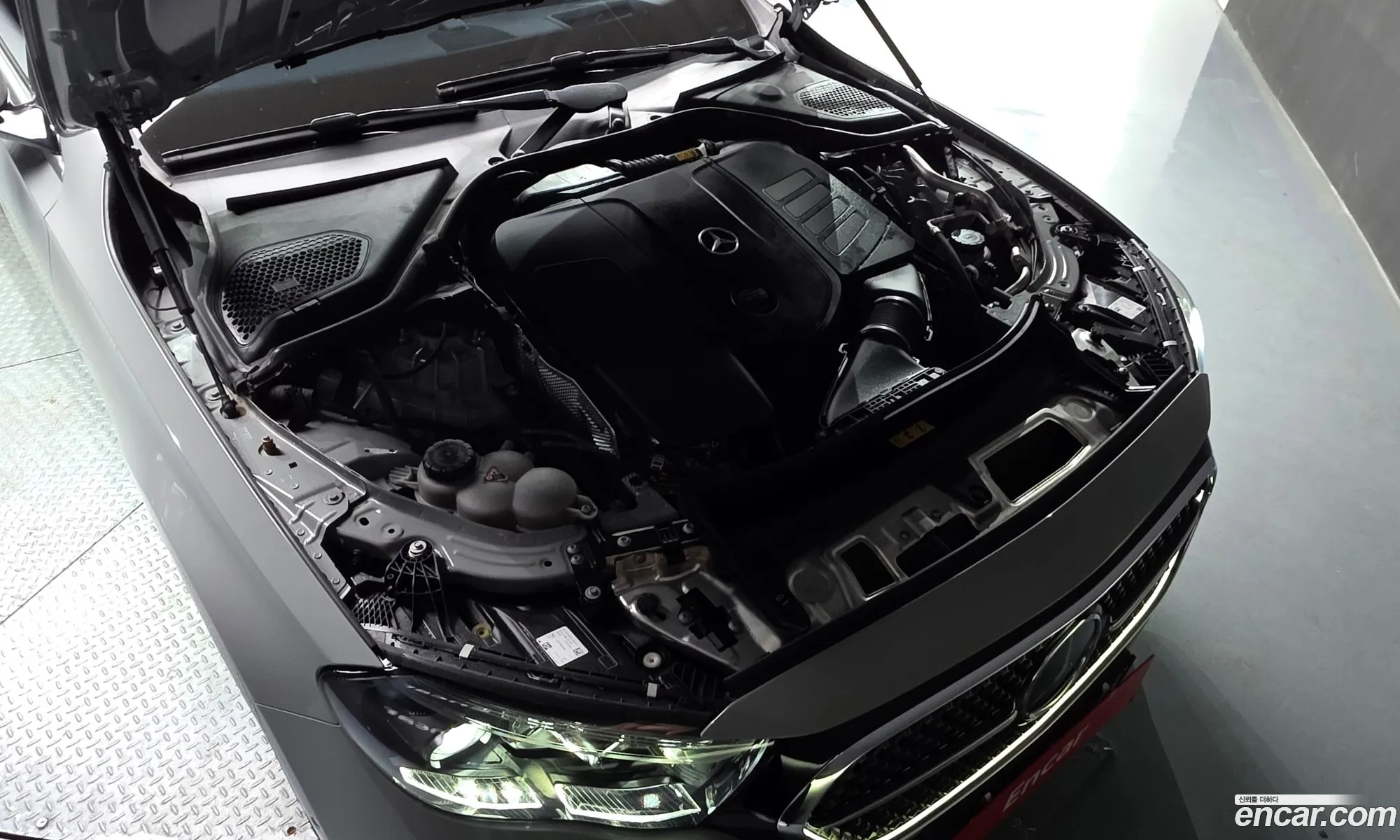 Mercedes-Benz E-Class W214 2024 — 16