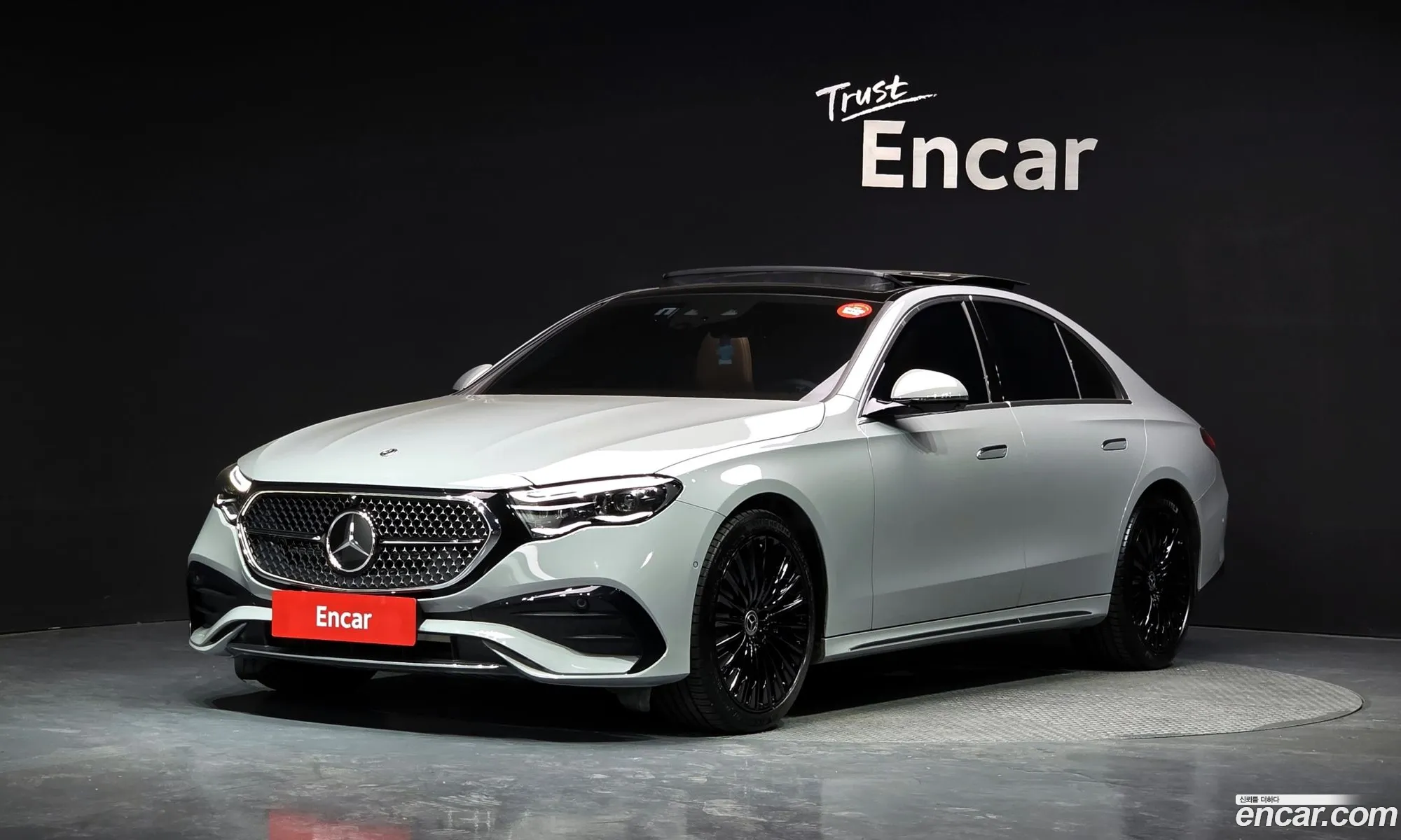 Mercedes-Benz E-Class W214 2024 — 27