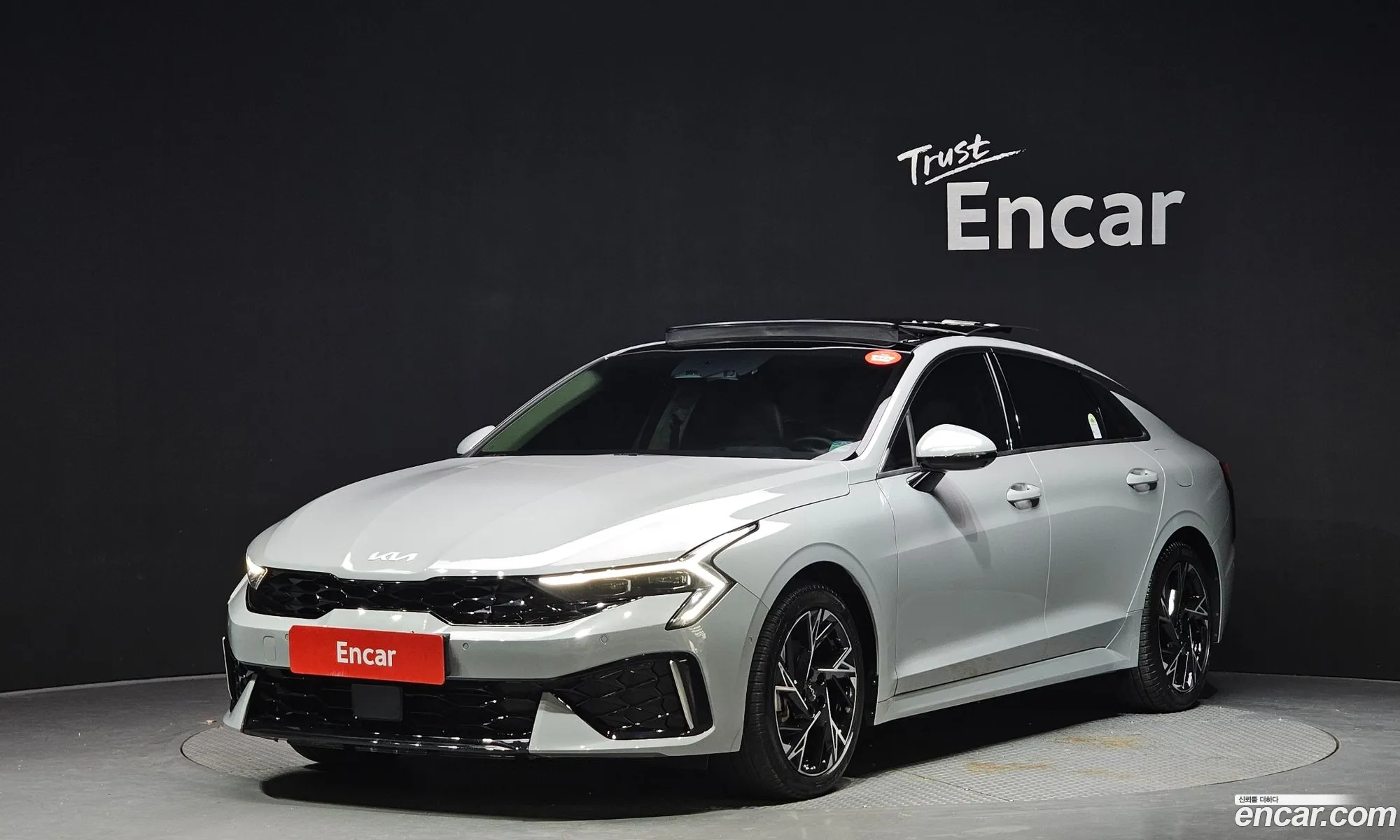 Kia K5 Hybrid 2024 — 4