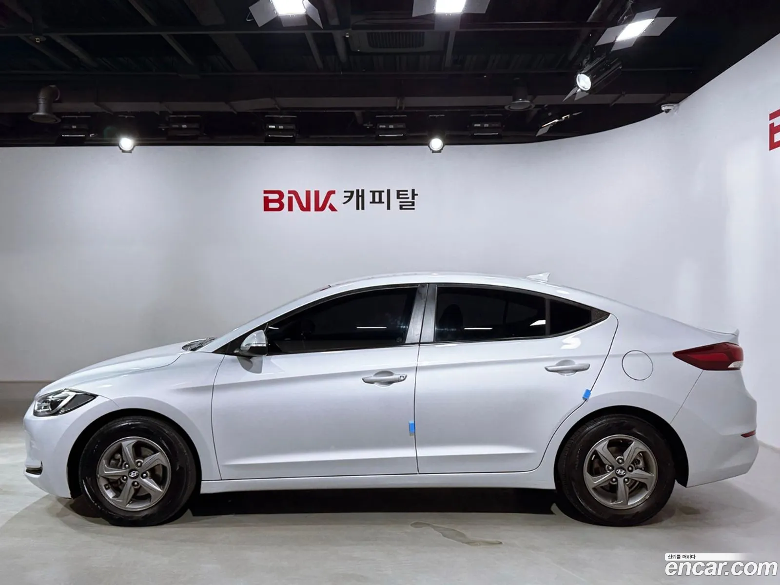 Hyundai Elantra AD 2015 — 3