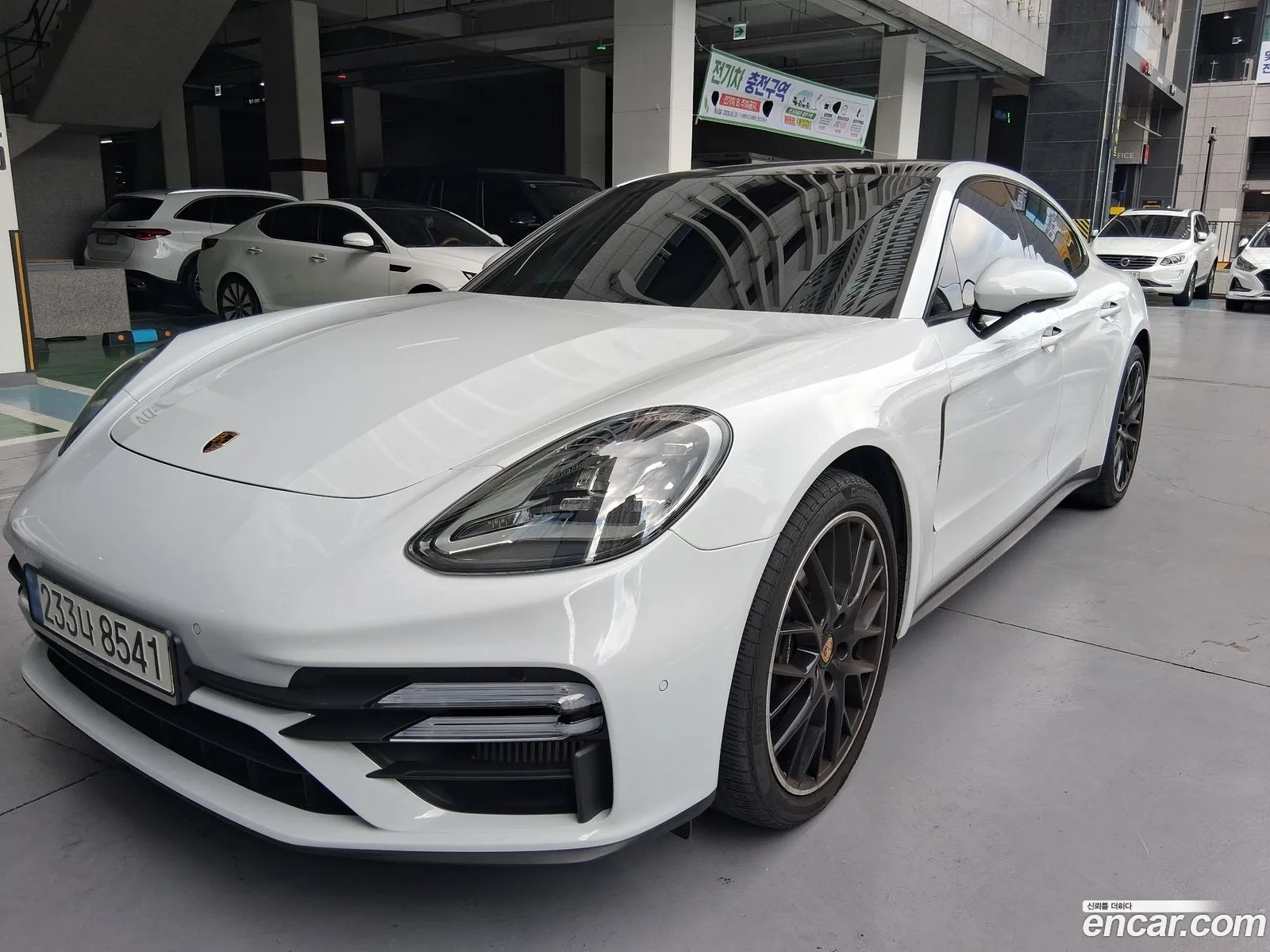 Porsche Panamera 2022 — 17