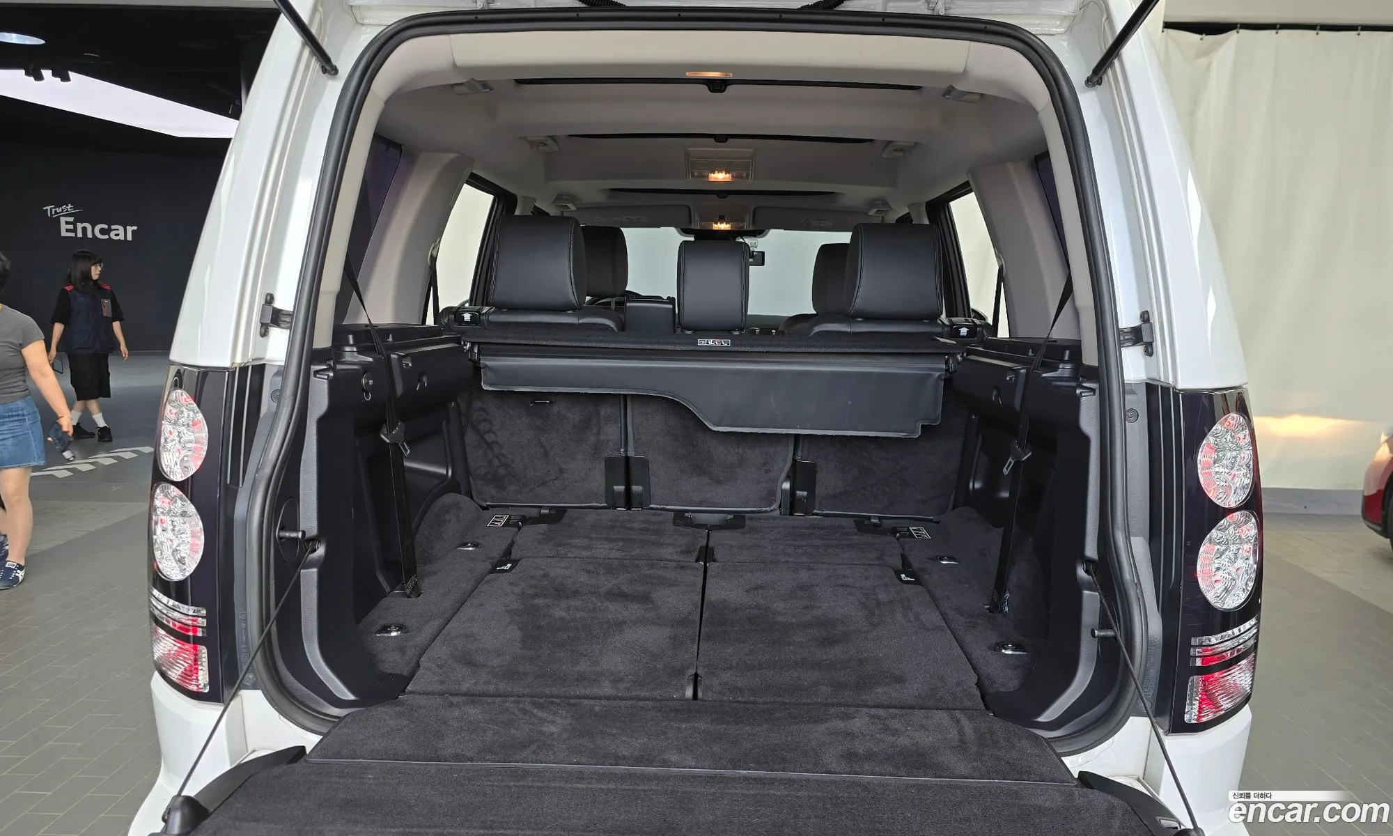 Land Rover Discovery 4 2015 SALLAAAG6GA779211 — 9