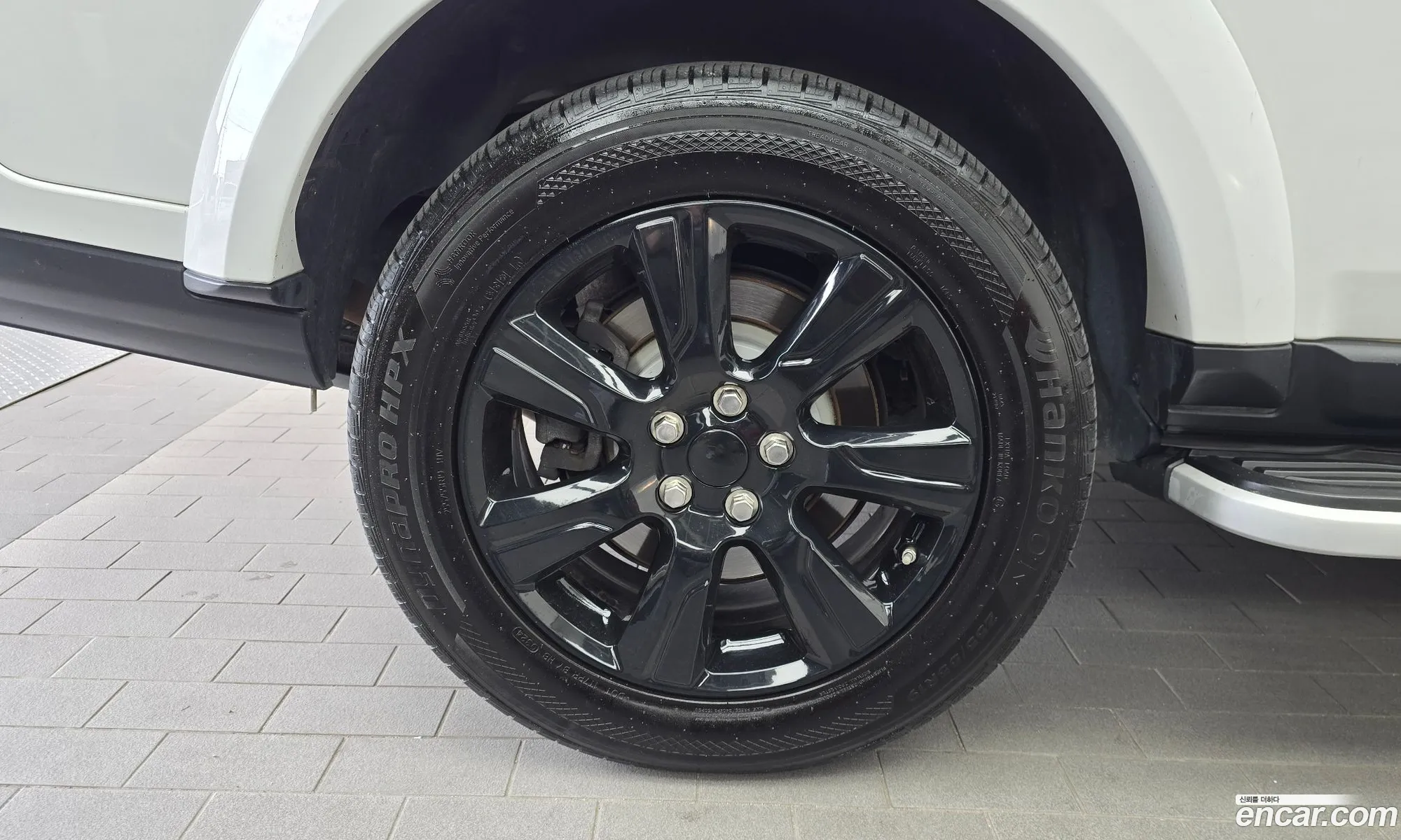 Land Rover Discovery 4 2015 SALLAAAG6GA779211 — 3