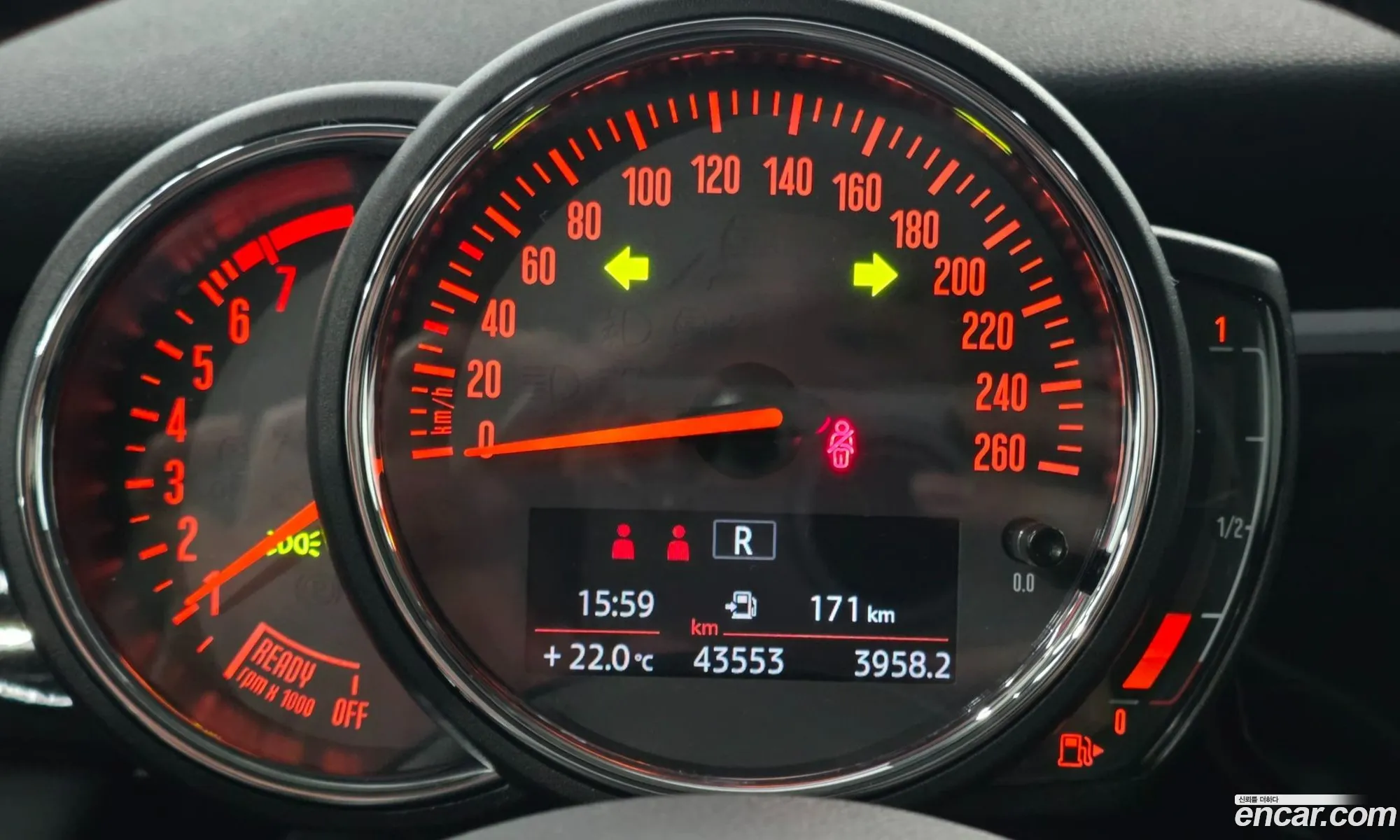 Mini Cooper 2021 — 19