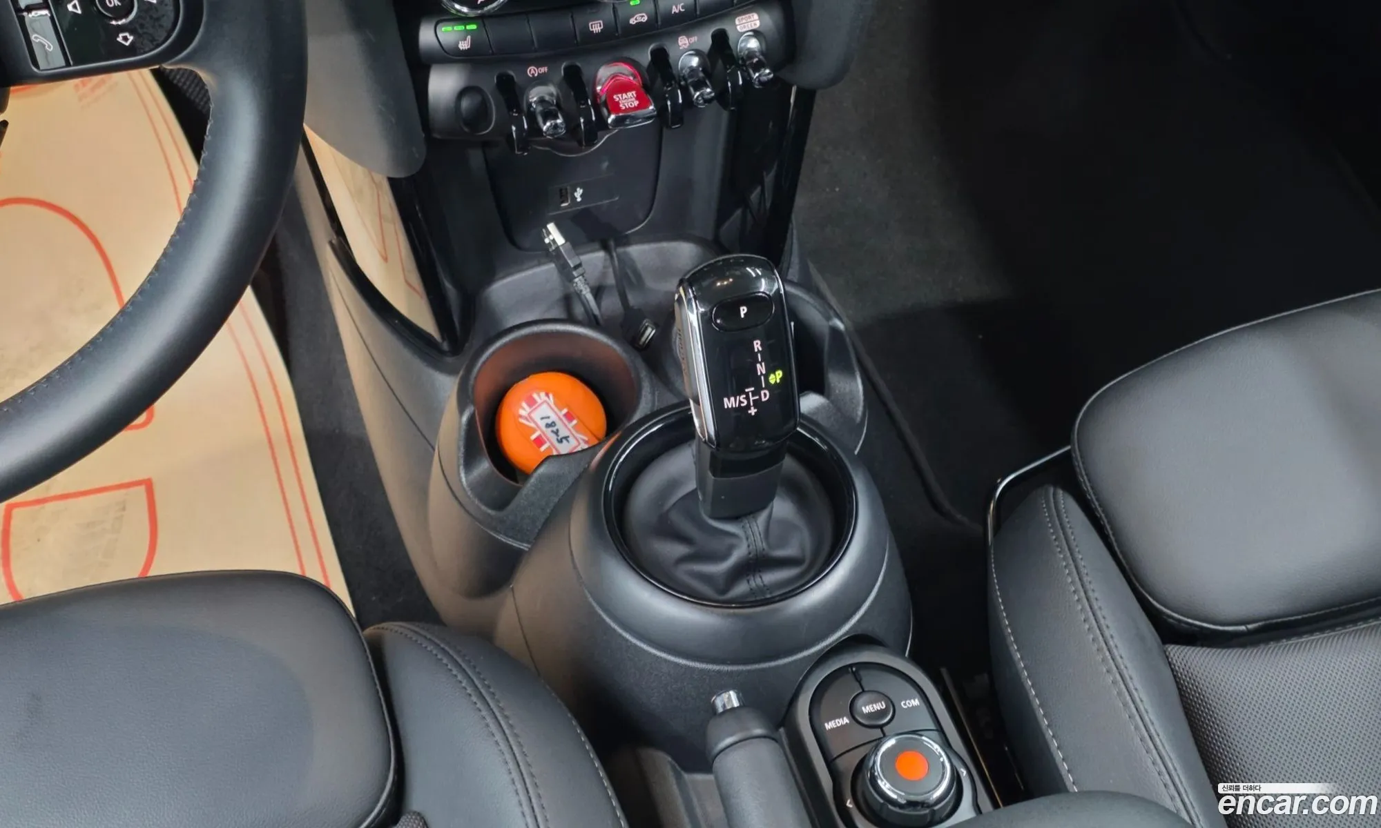 Mini Cooper 2021 — 14