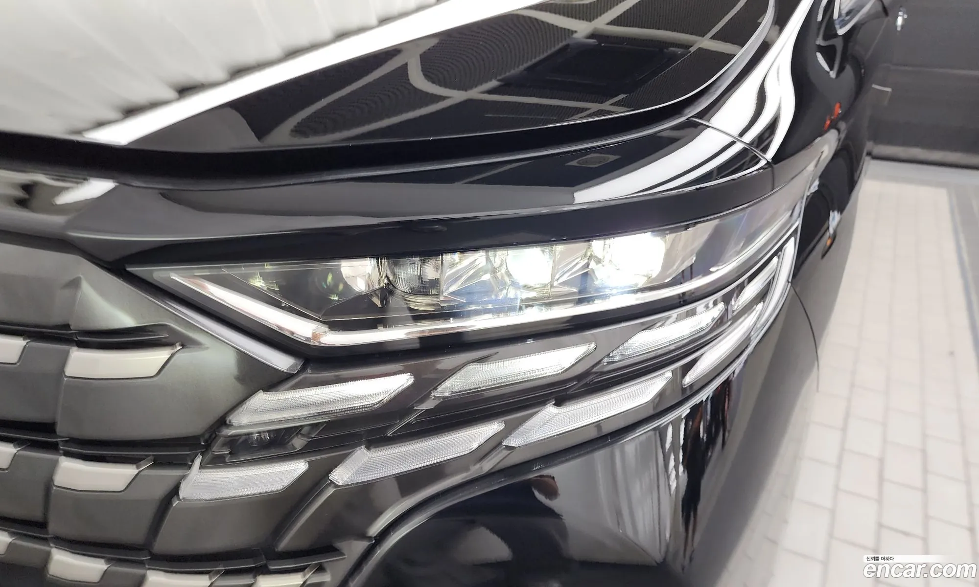 Toyota Alphard 2025 — 7