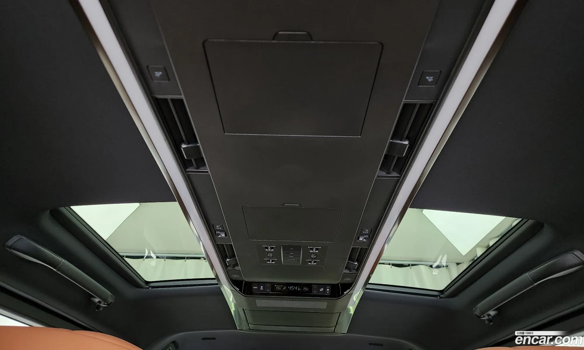 Toyota Alphard 2025 — 4