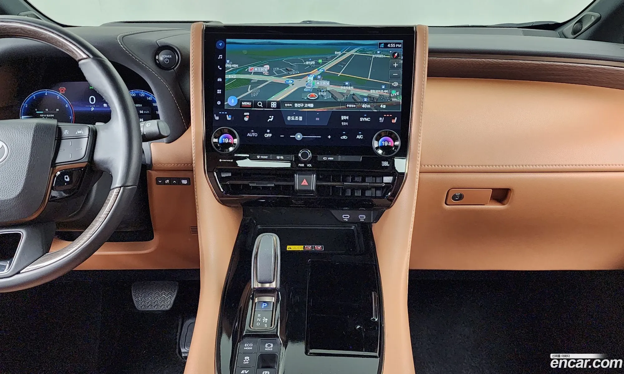 Toyota Alphard 2025 — 2
