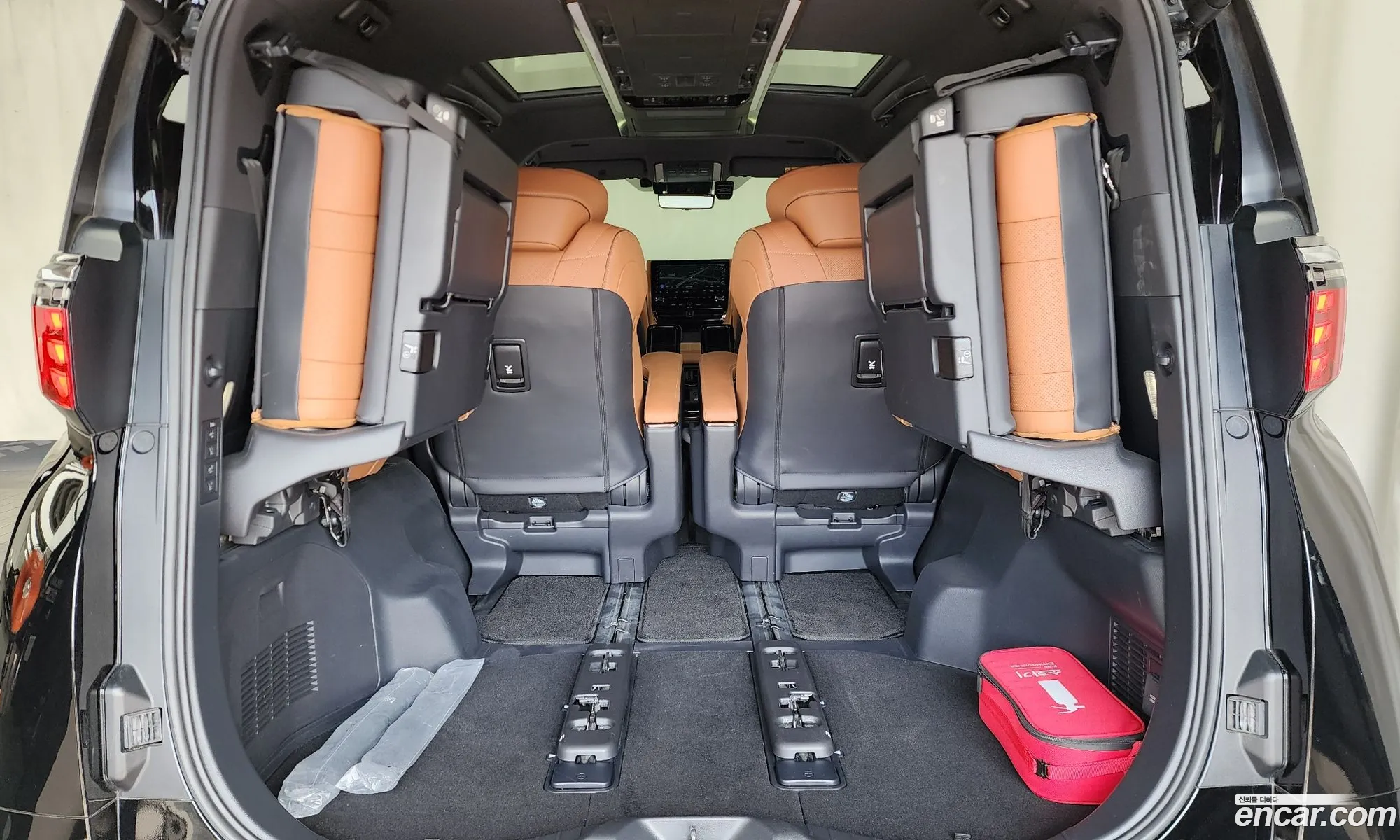 Toyota Alphard 2025 — 6