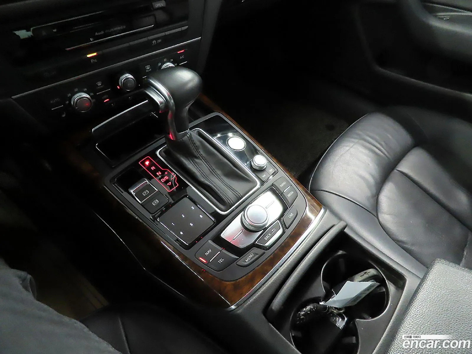 Audi A6 2015 — 14