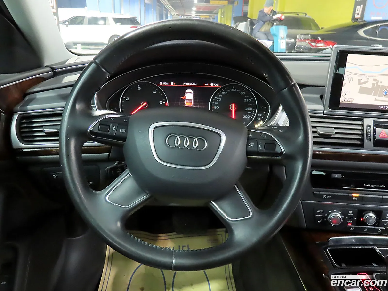 Audi A6 2015 — 11