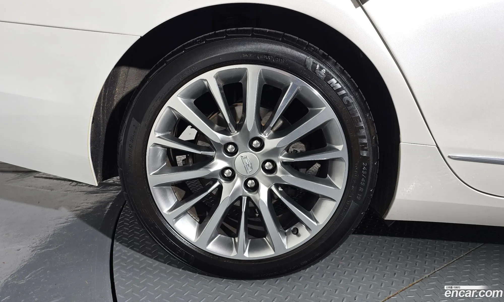 Cadillac CT6 2018 — 12