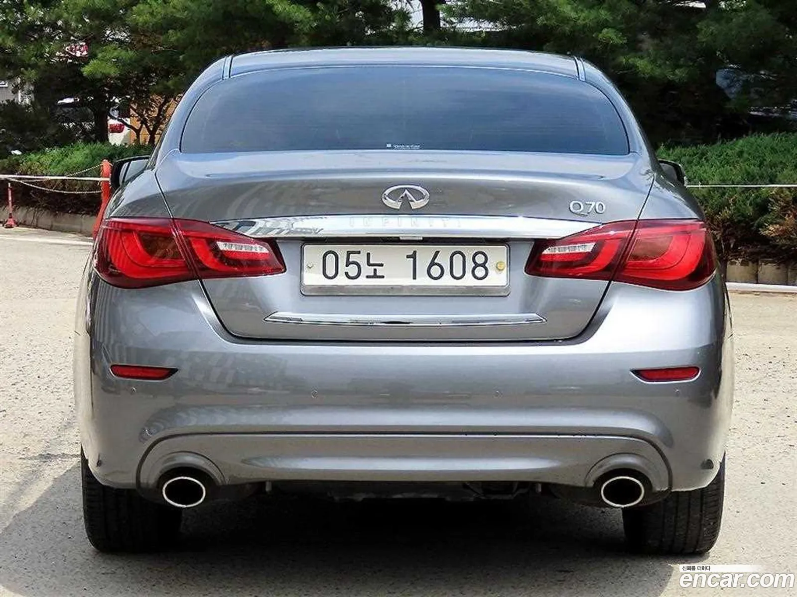 Infiniti Q70 2017 — 14