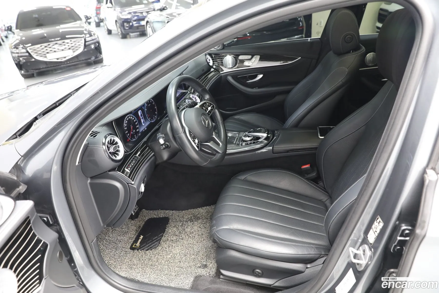 Mercedes-Benz E-Class W213 2020 — 13