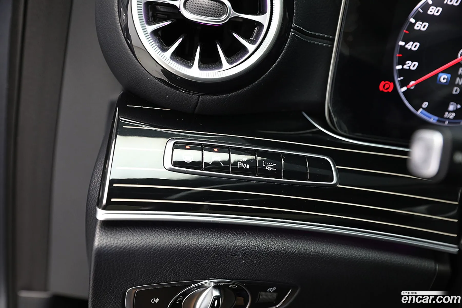Mercedes-Benz E-Class W213 2020 — 19