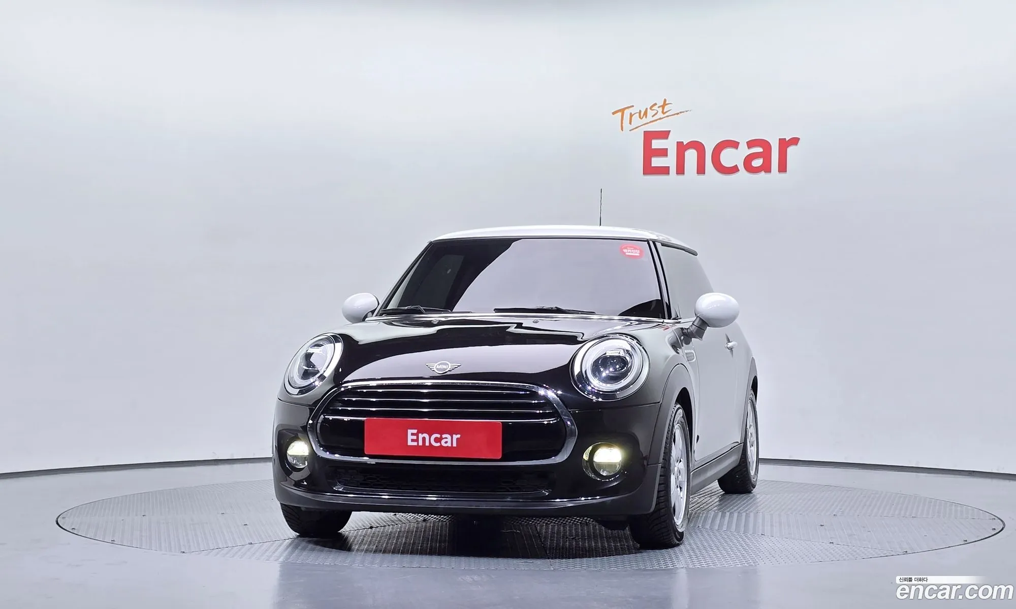 Mini Cooper 2018 WMWXP5106K2H40181 — 4