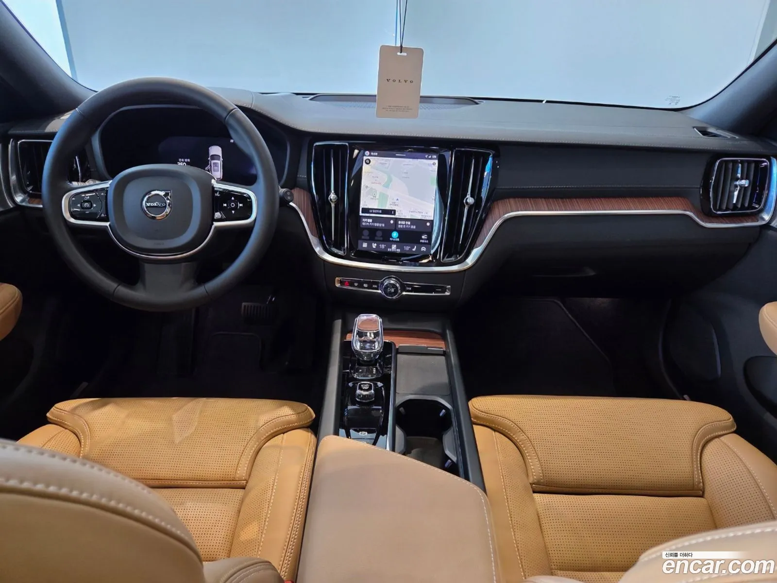 Volvo V60 Cross Country 2026 — 17