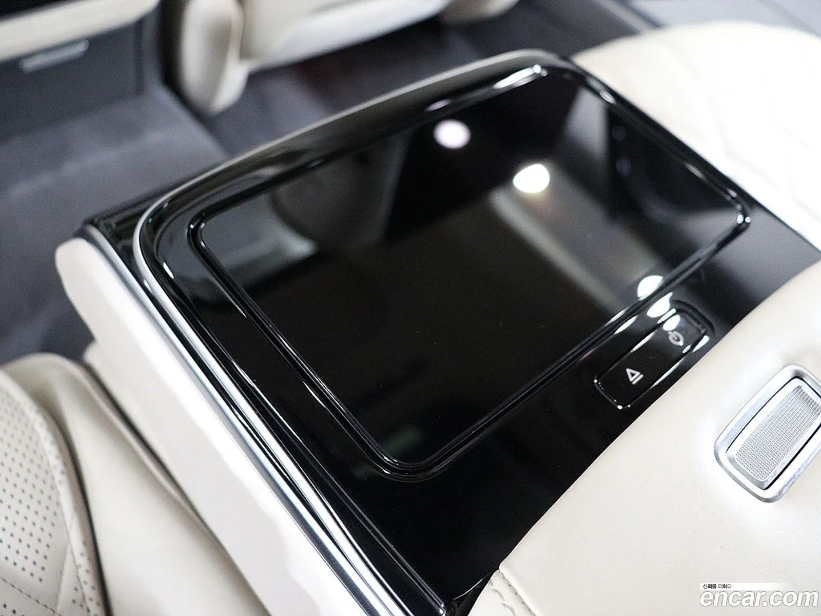 Mercedes-Benz S-Class W223 2023 — 17