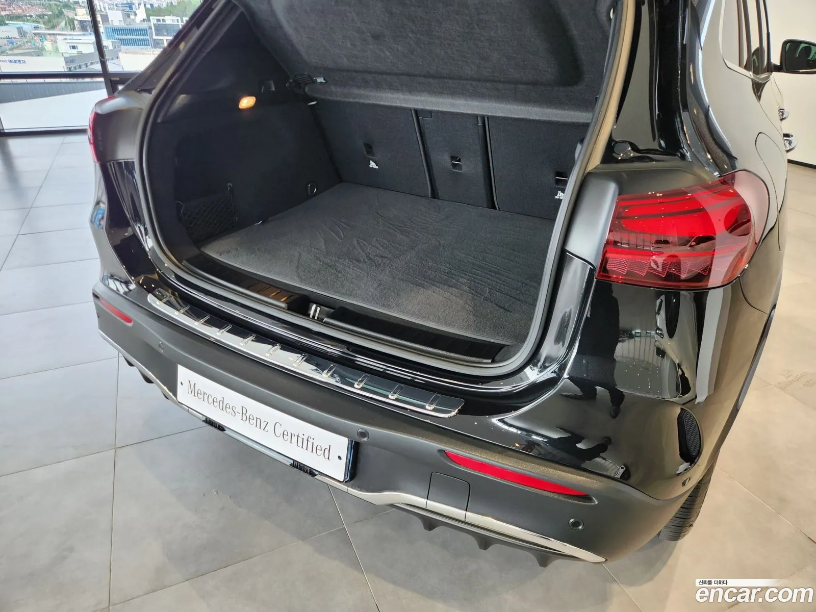 Mercedes-Benz EQA H243 2026 — 10