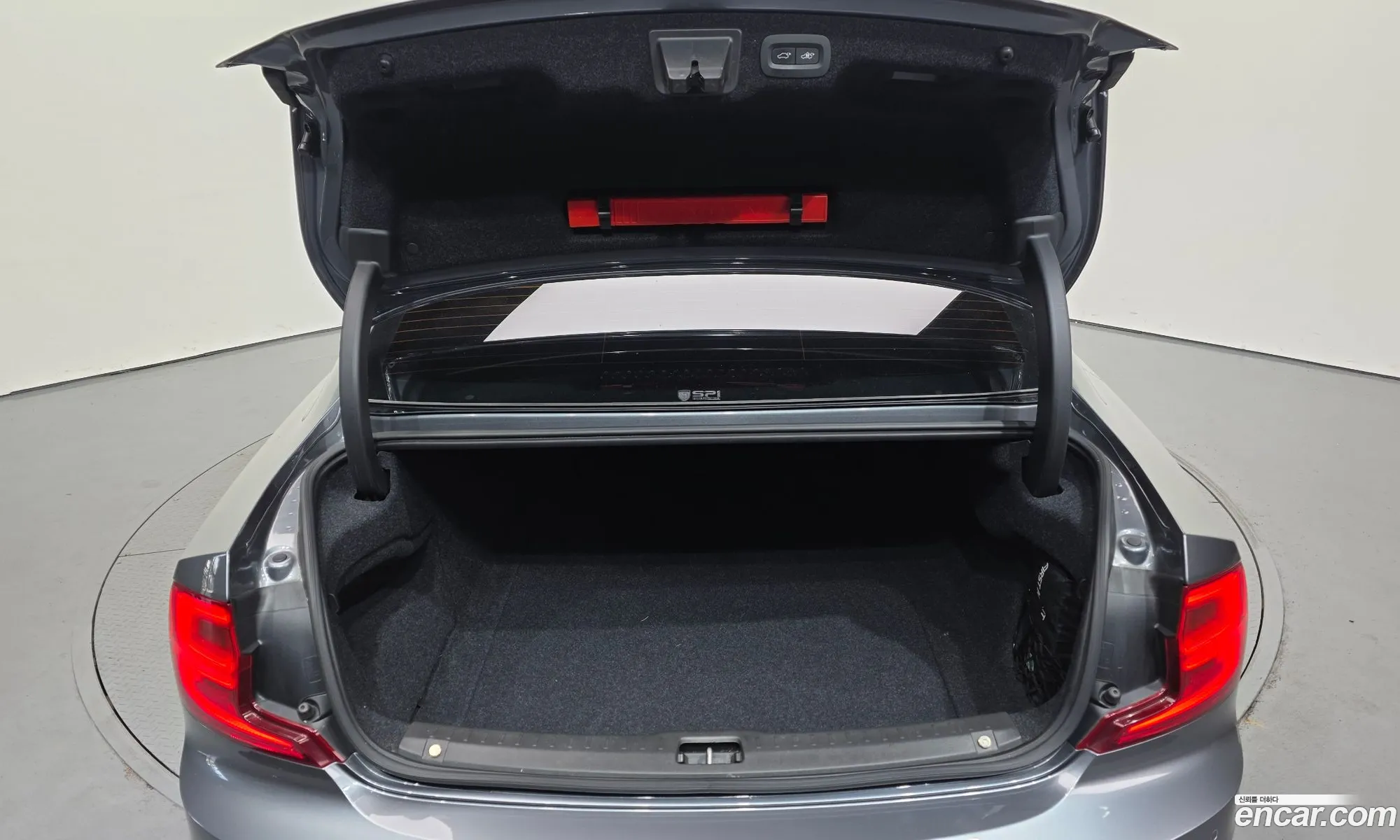 Volvo S90 2017 YV1PSA8ADJ1033689 — 9
