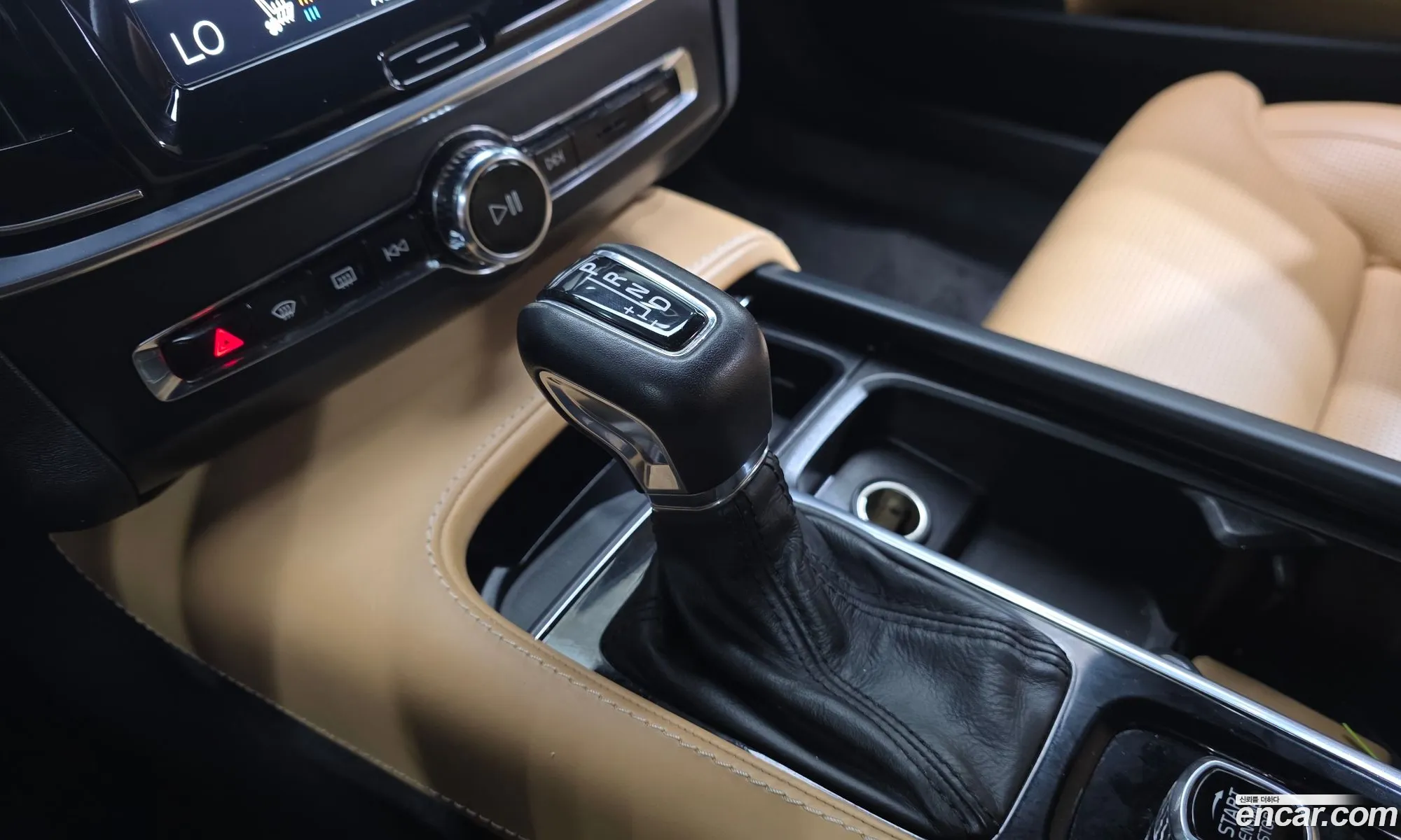 Volvo S90 2017 YV1PSA8ADJ1033689 — 5