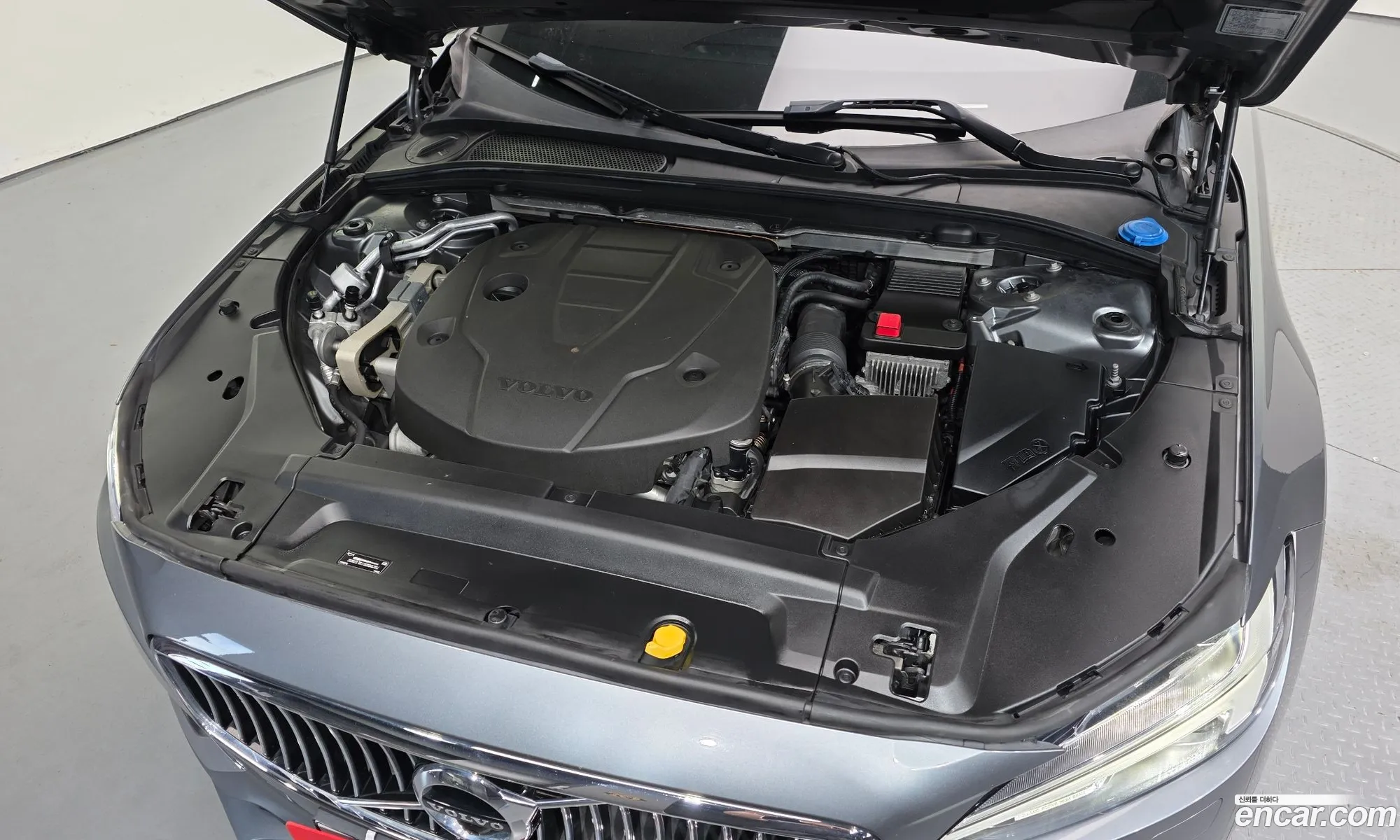 Volvo S90 2017 YV1PSA8ADJ1033689 — 16
