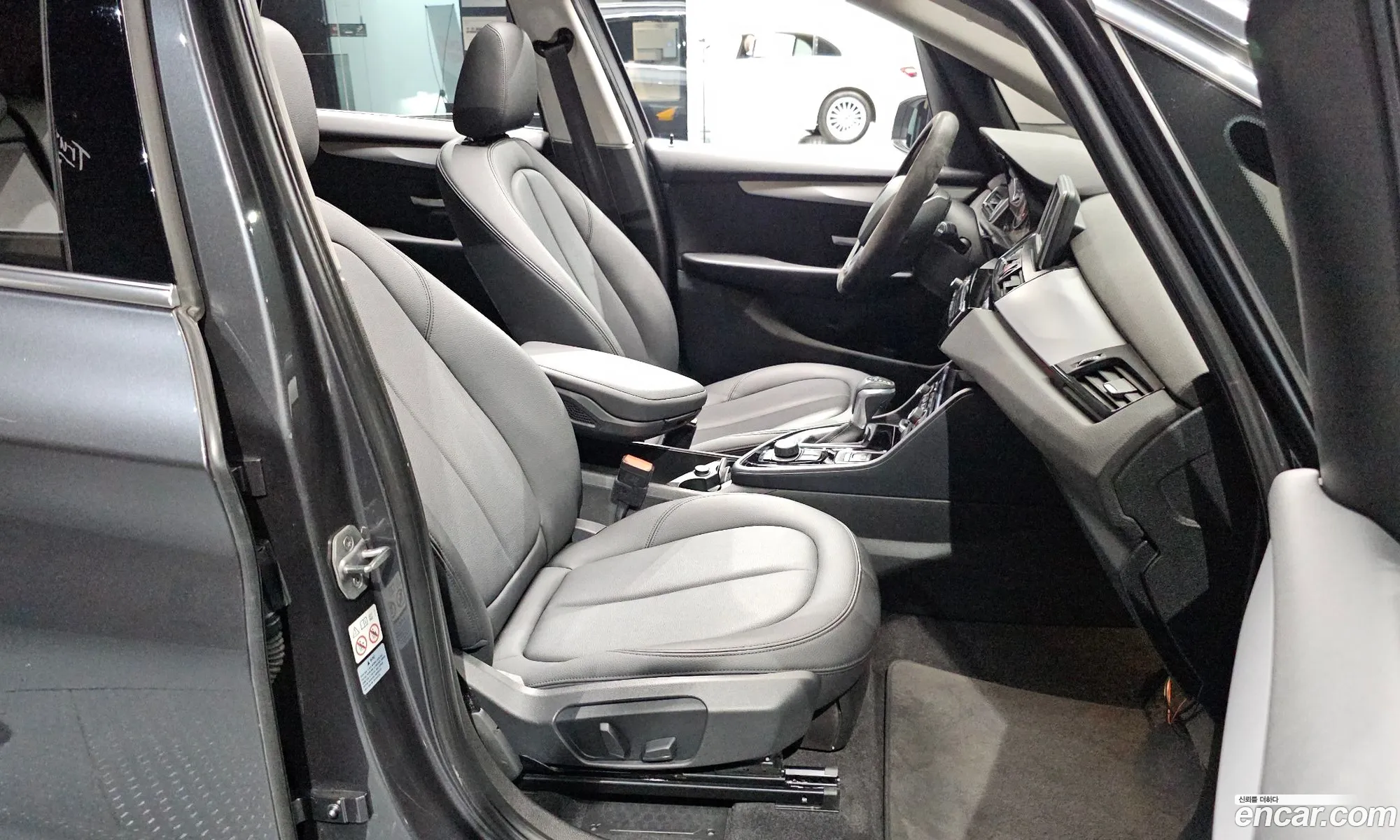 BMW 2 Series Active Tourer 2017 WBA2C1105J7A31323 — 8