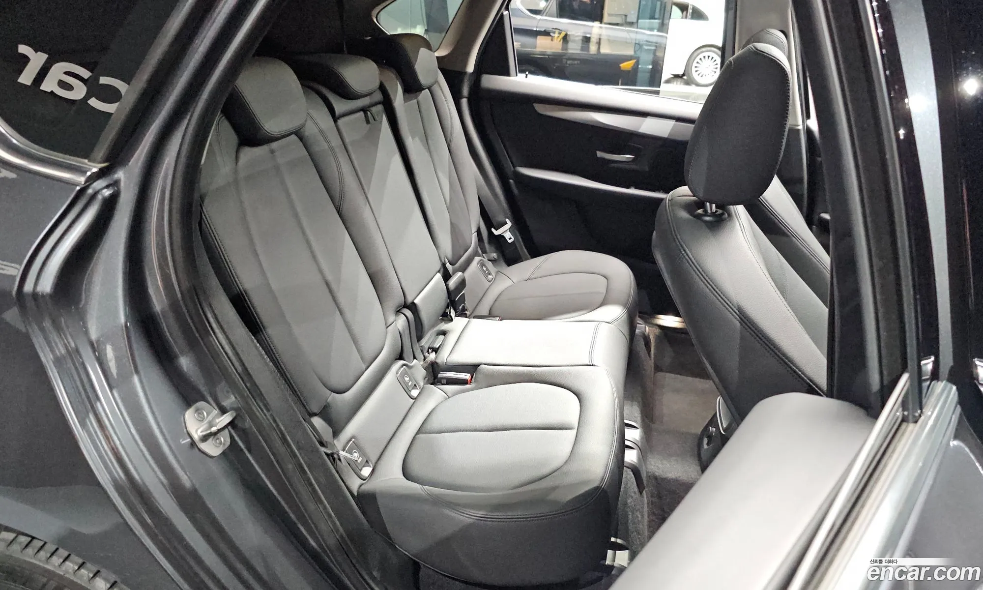 BMW 2 Series Active Tourer 2017 WBA2C1105J7A31323 — 30