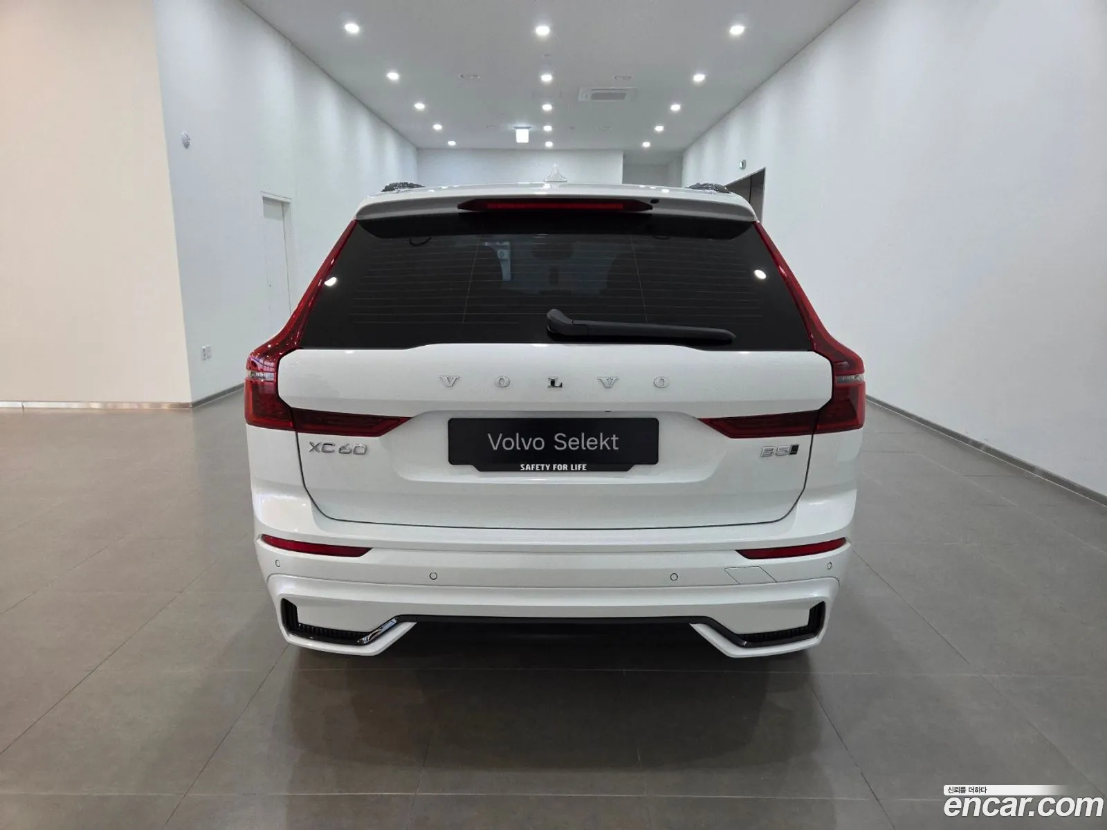 Volvo XC60 2025 — 9
