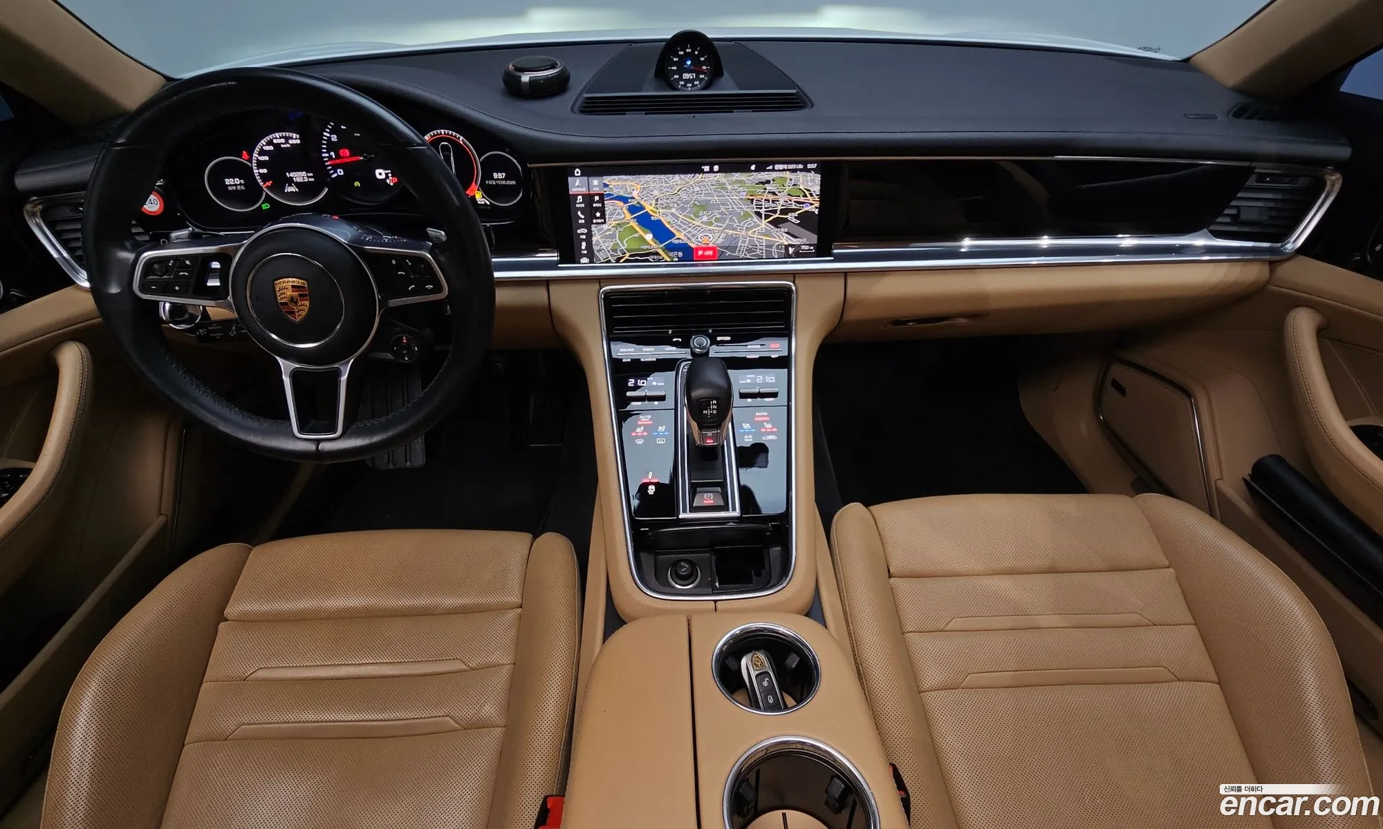 Porsche Panamera 2018 — 33
