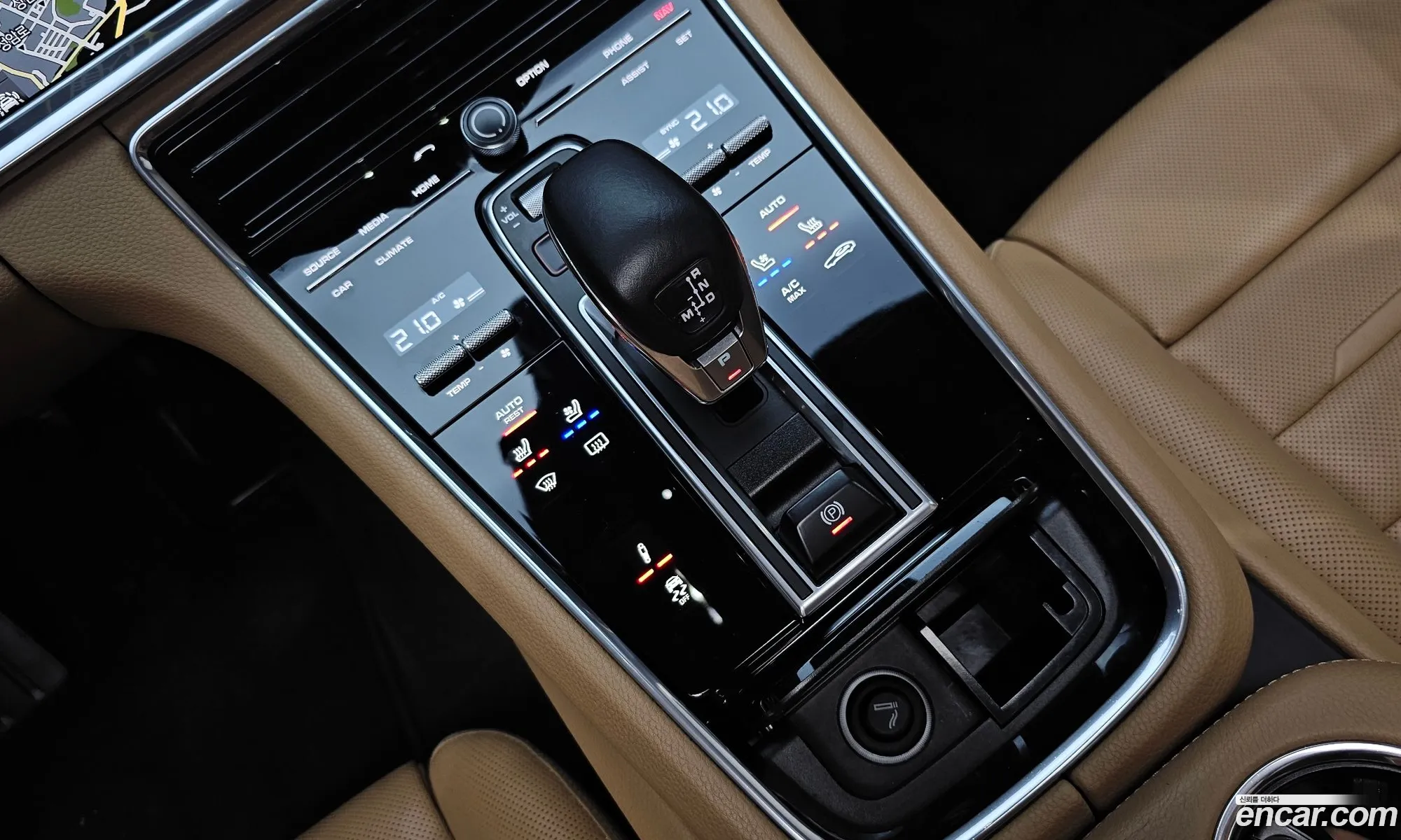 Porsche Panamera 2018 — 34