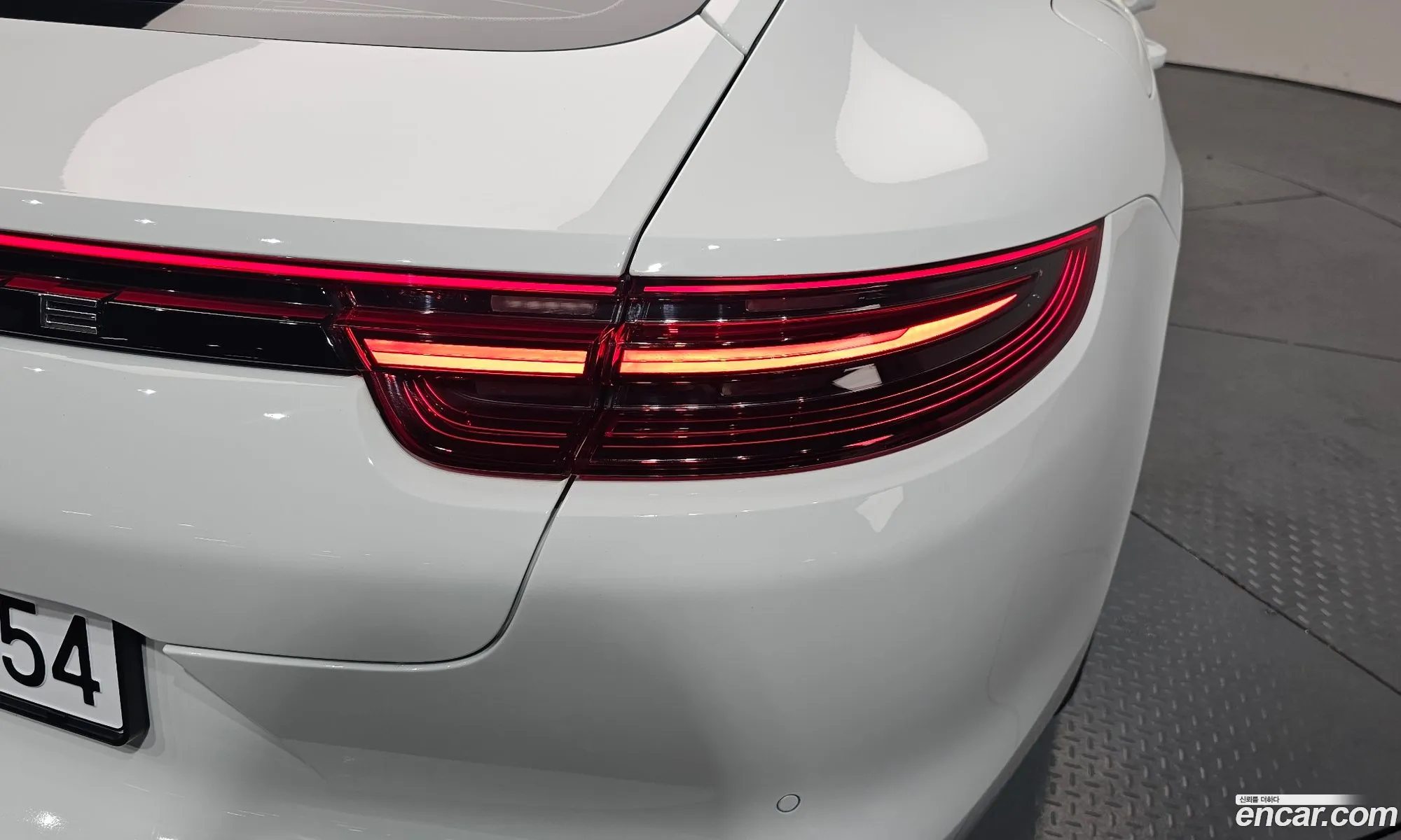 Porsche Panamera 2018 — 2