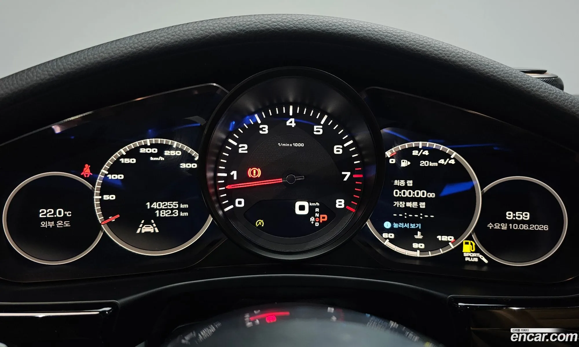 Porsche Panamera 2018 — 26