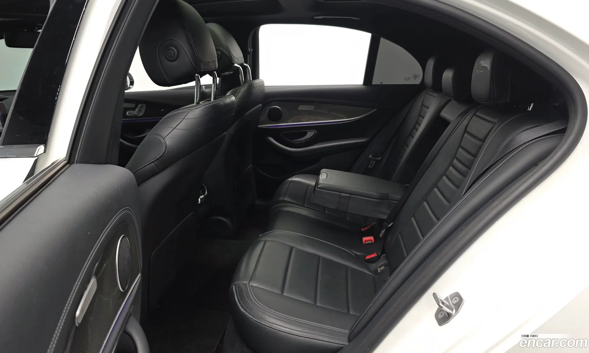 Mercedes-Benz E-Class W213 2017 — 18