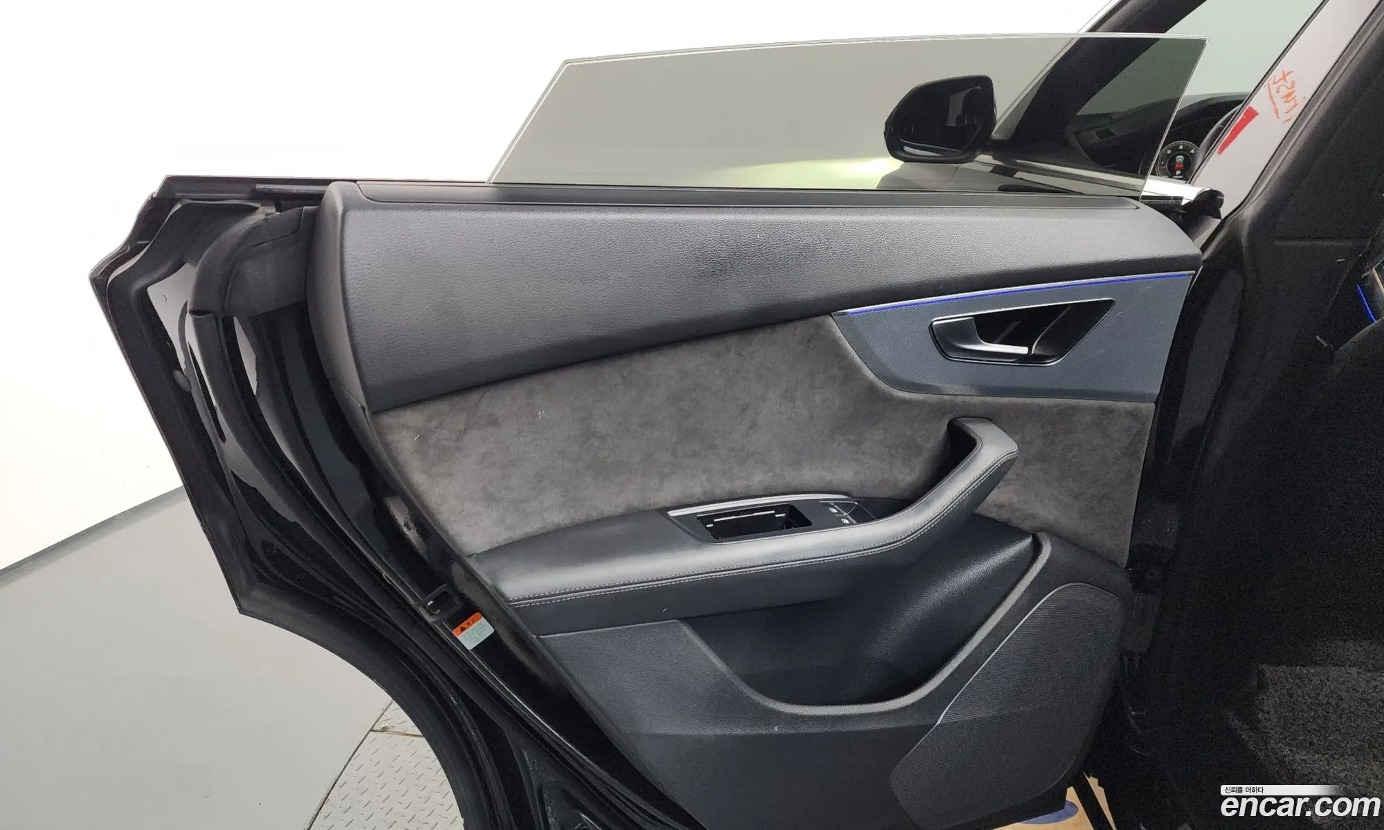 Audi Q8 2021 — 3