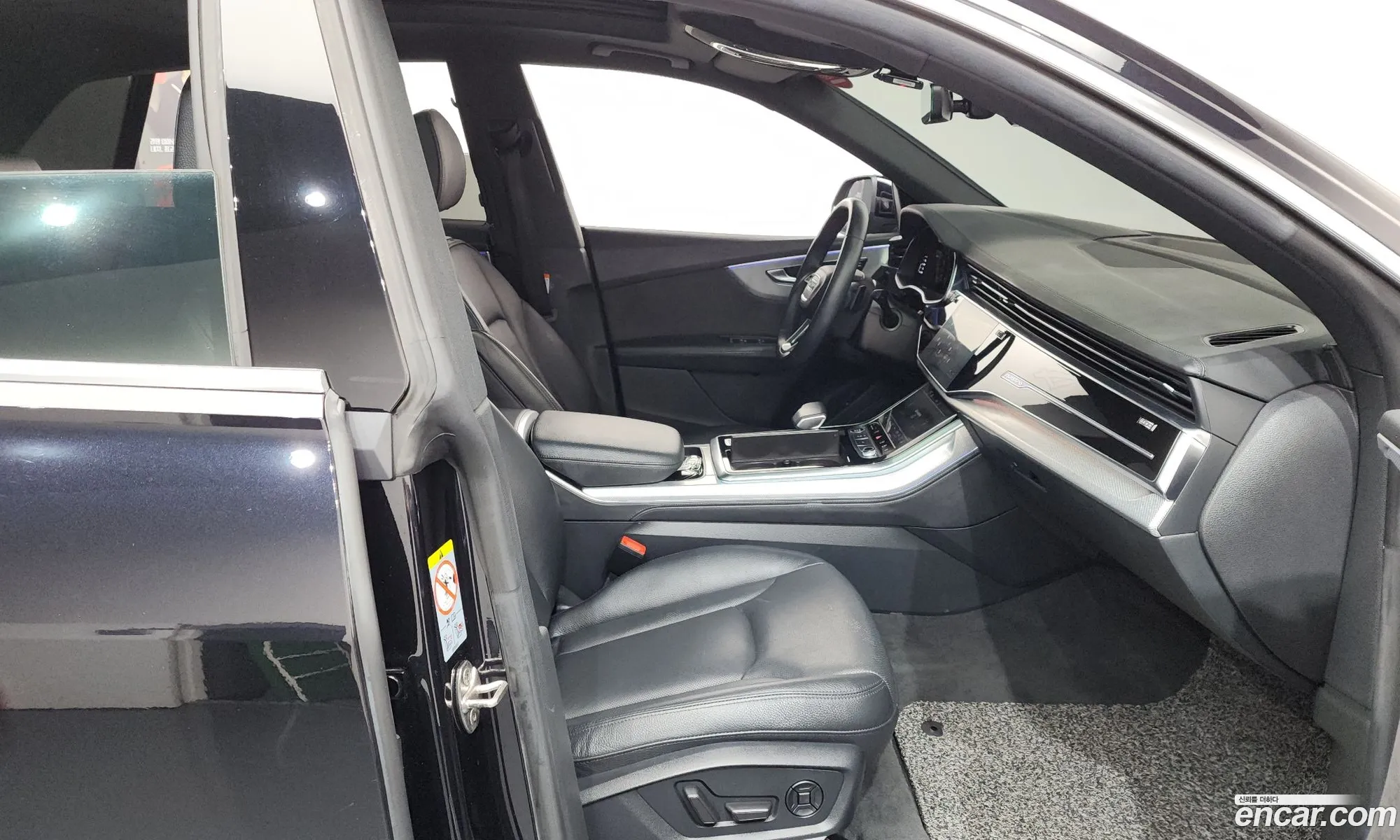Audi Q8 2021 — 9