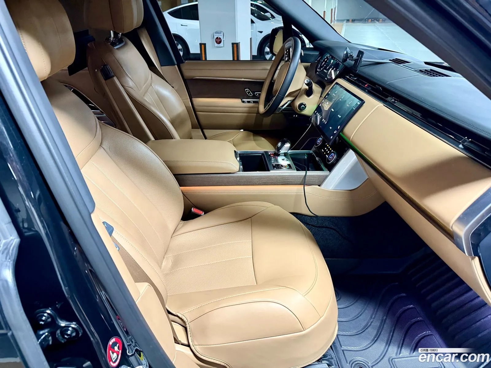 Land Rover Range Rover 2022 — 9