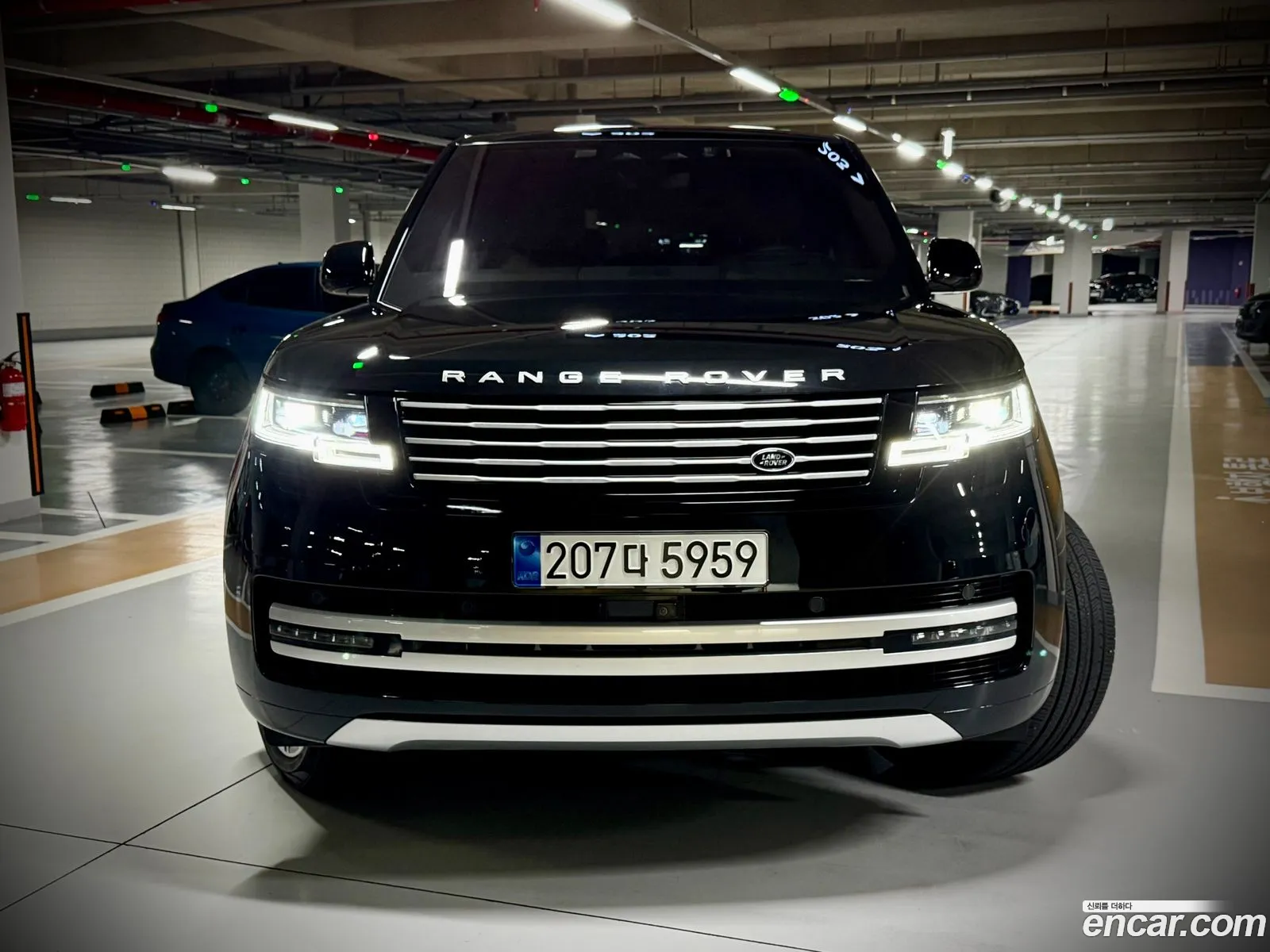 Land Rover Range Rover 2022 — 14