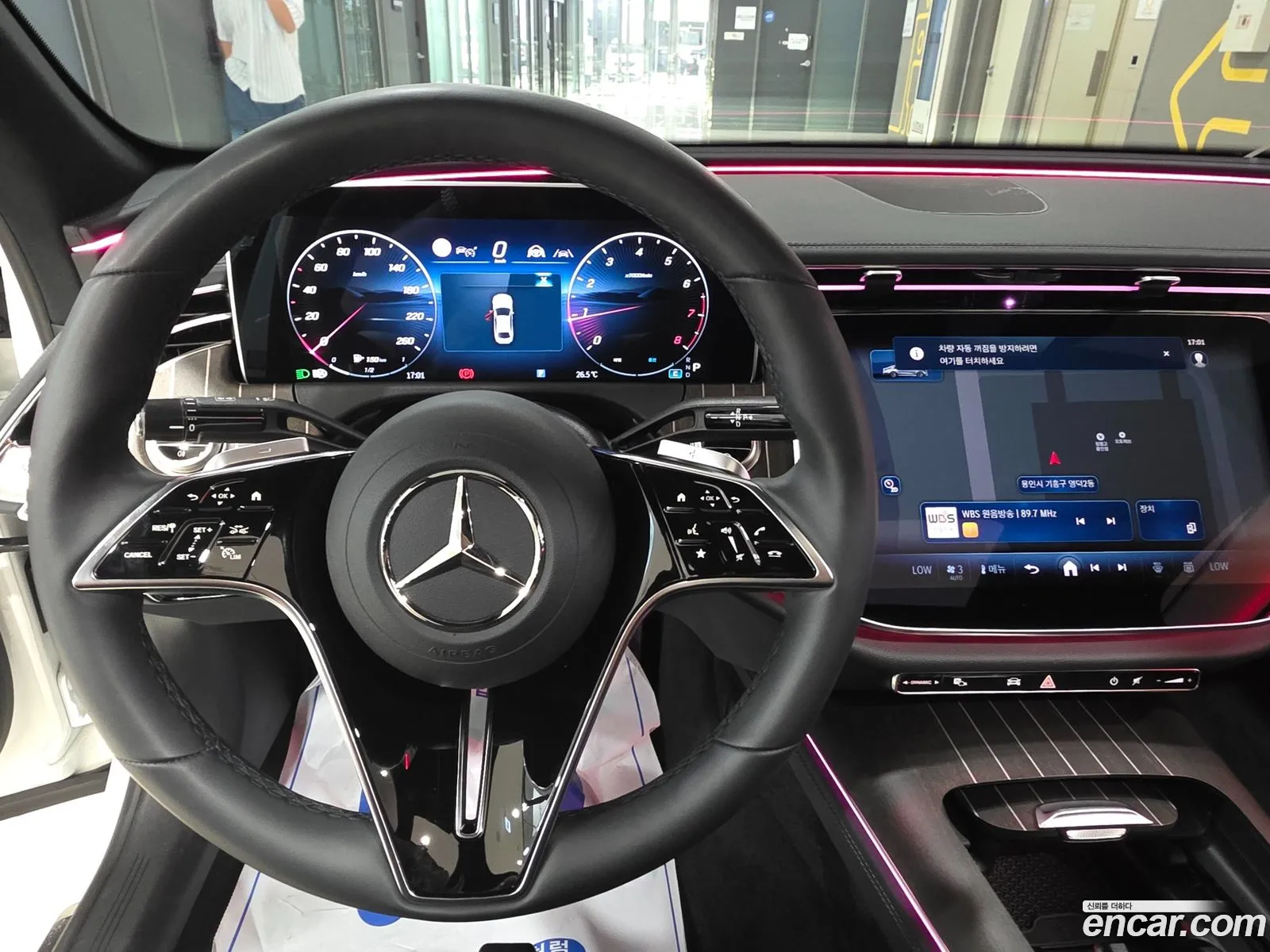 Mercedes-Benz E-Class W214 2025 — 12